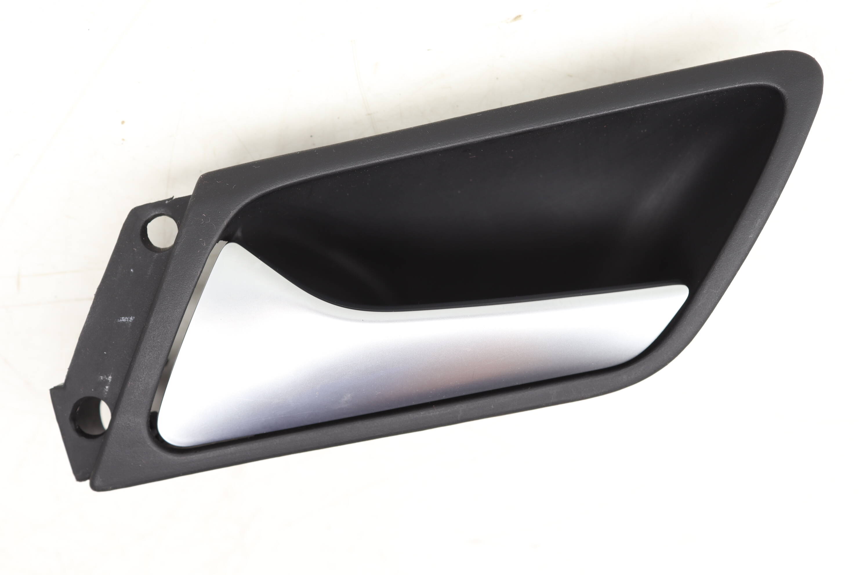 Interior Door Release / Handle 5C6839113B