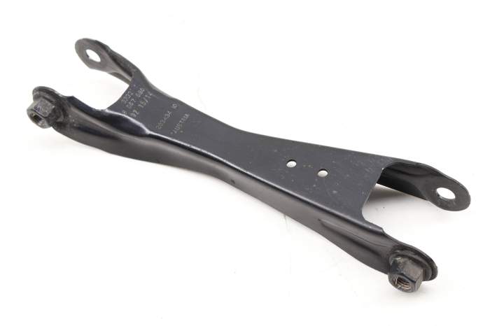 Wishbone / Trailing / Control Arm 33306867880 main product photo
