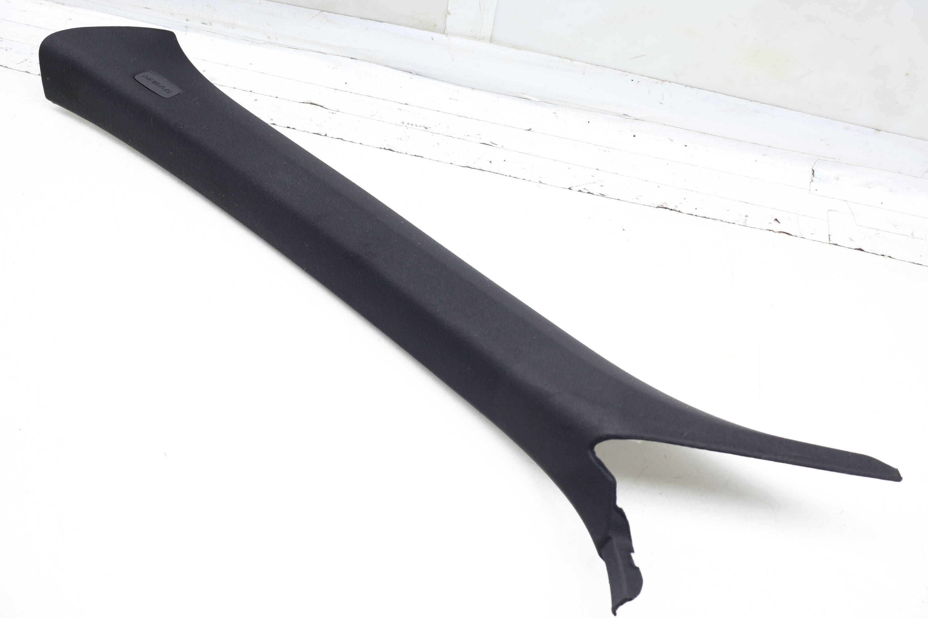 Upper A Pillar Trim / Panel 7P5867233AA 95855523307
