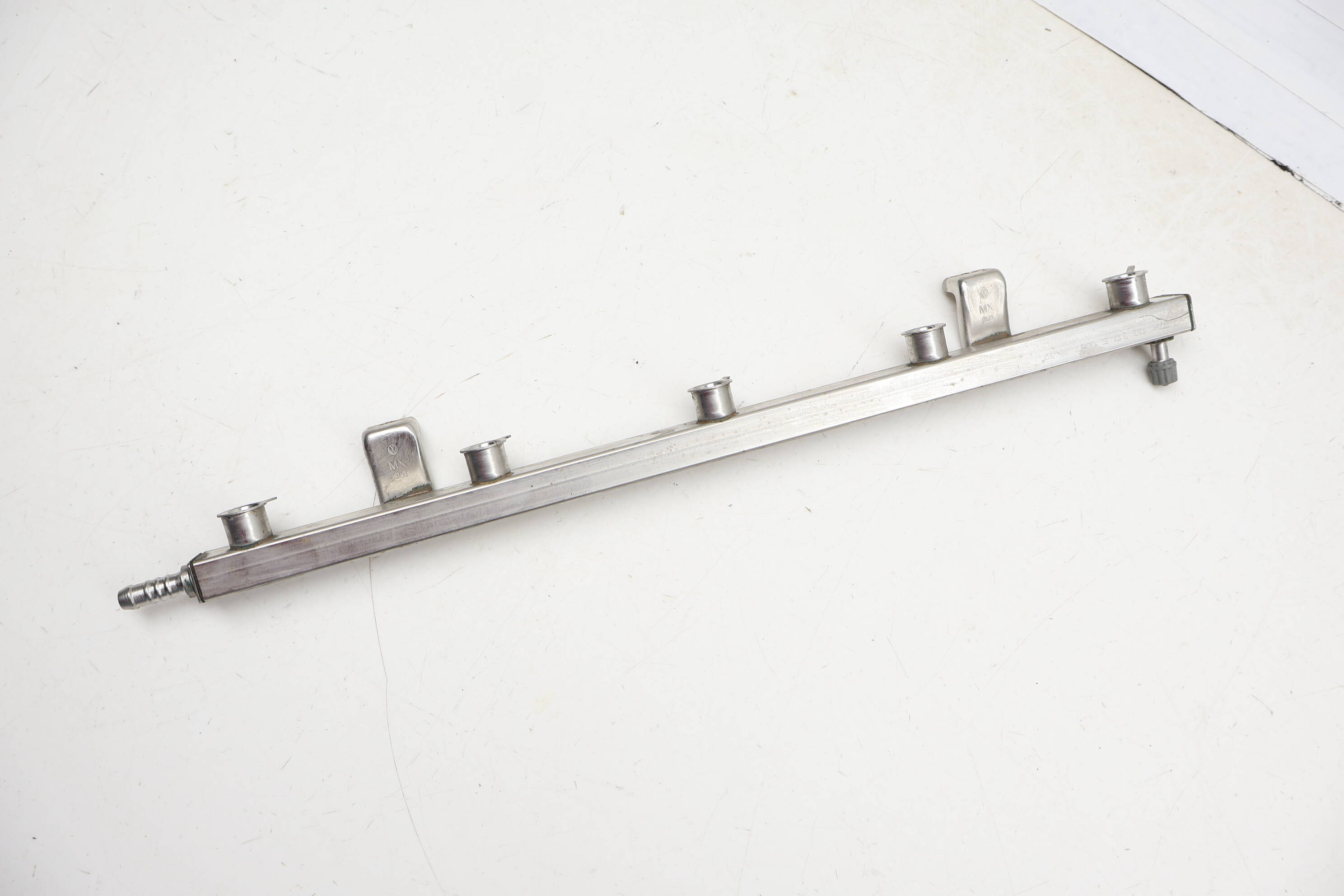 Fuel Rail 07K133317E