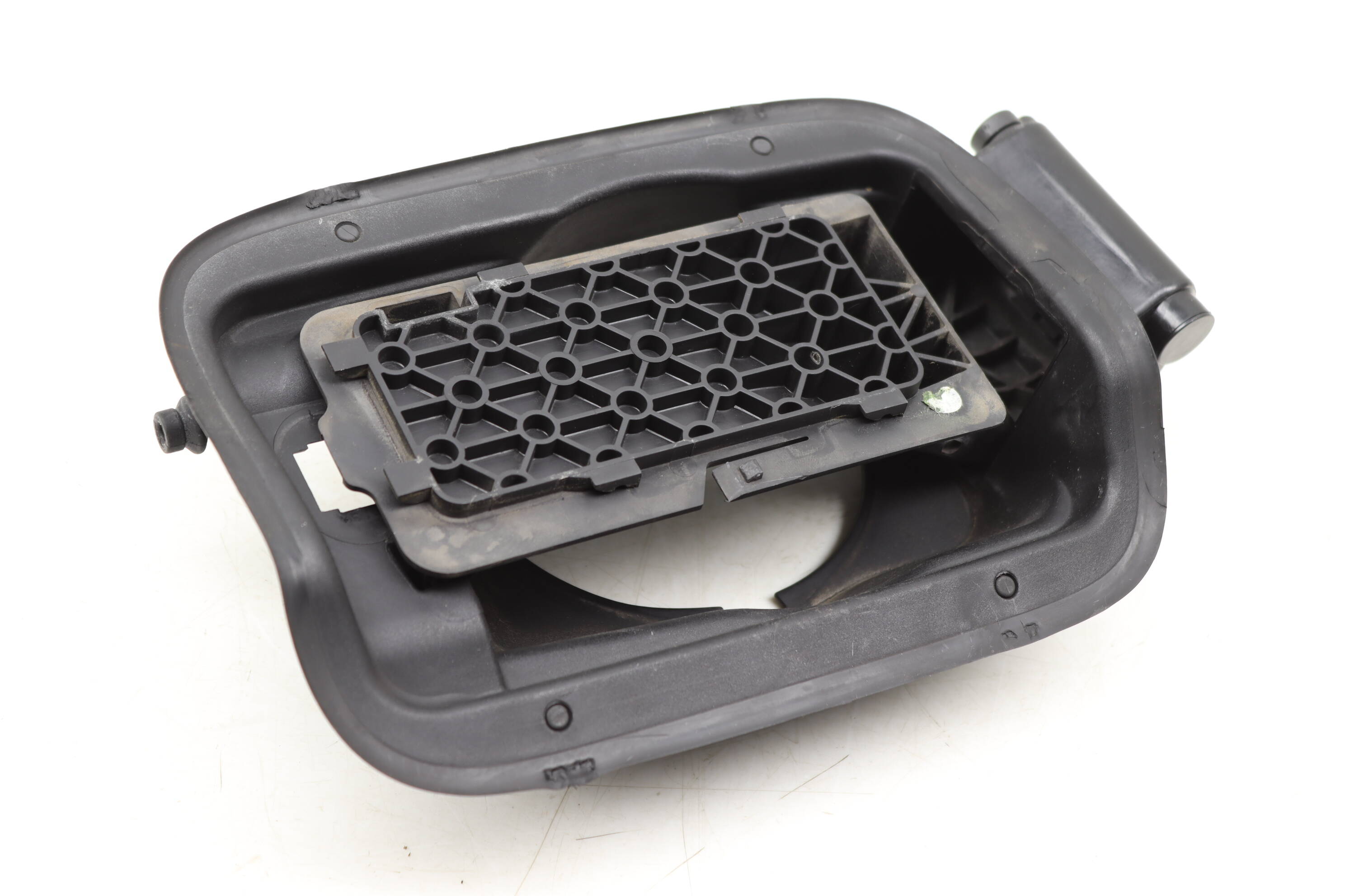 Gas / Fuel Filler Door Bracket 51177198171