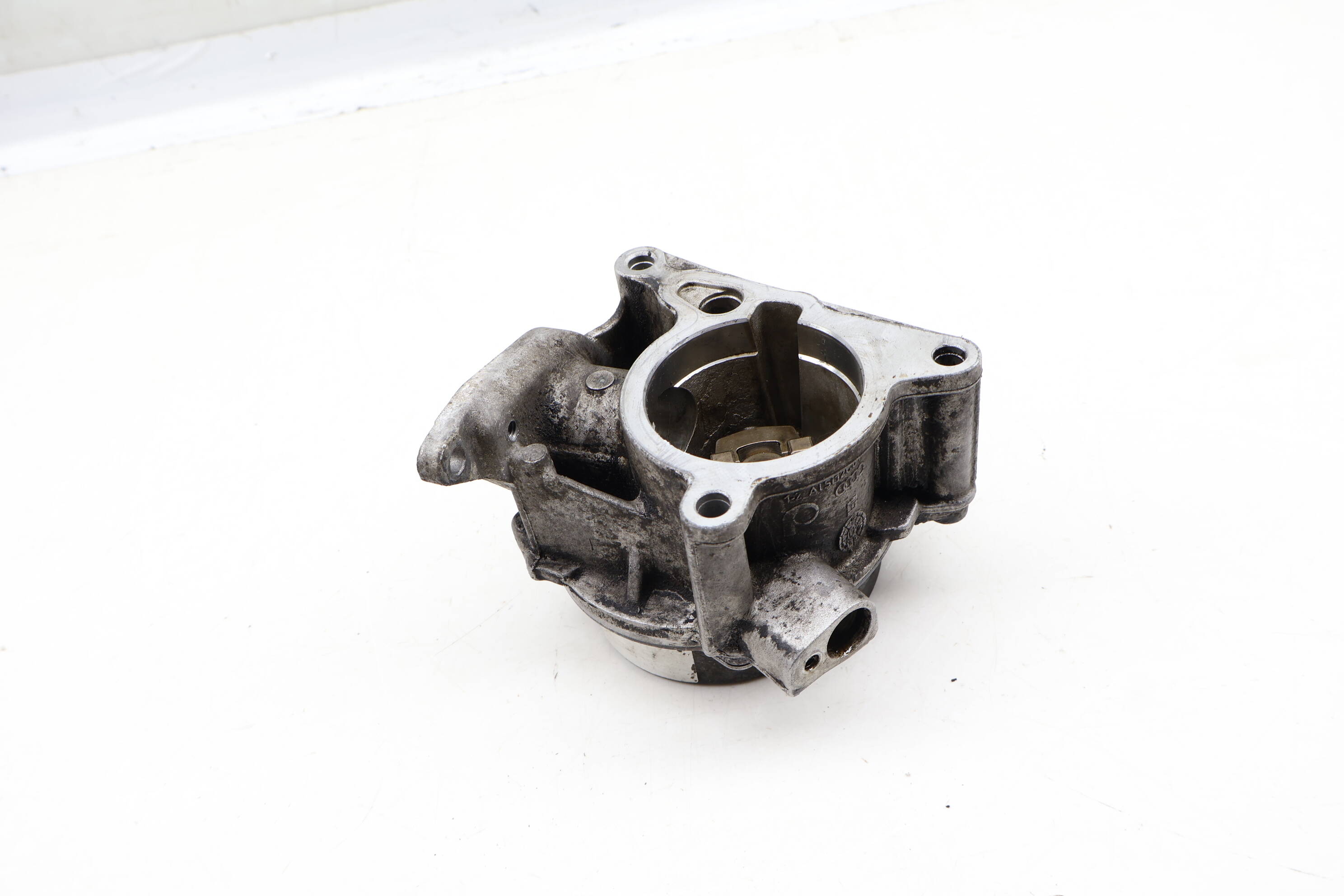 Vacuum Pump 06H145100AB