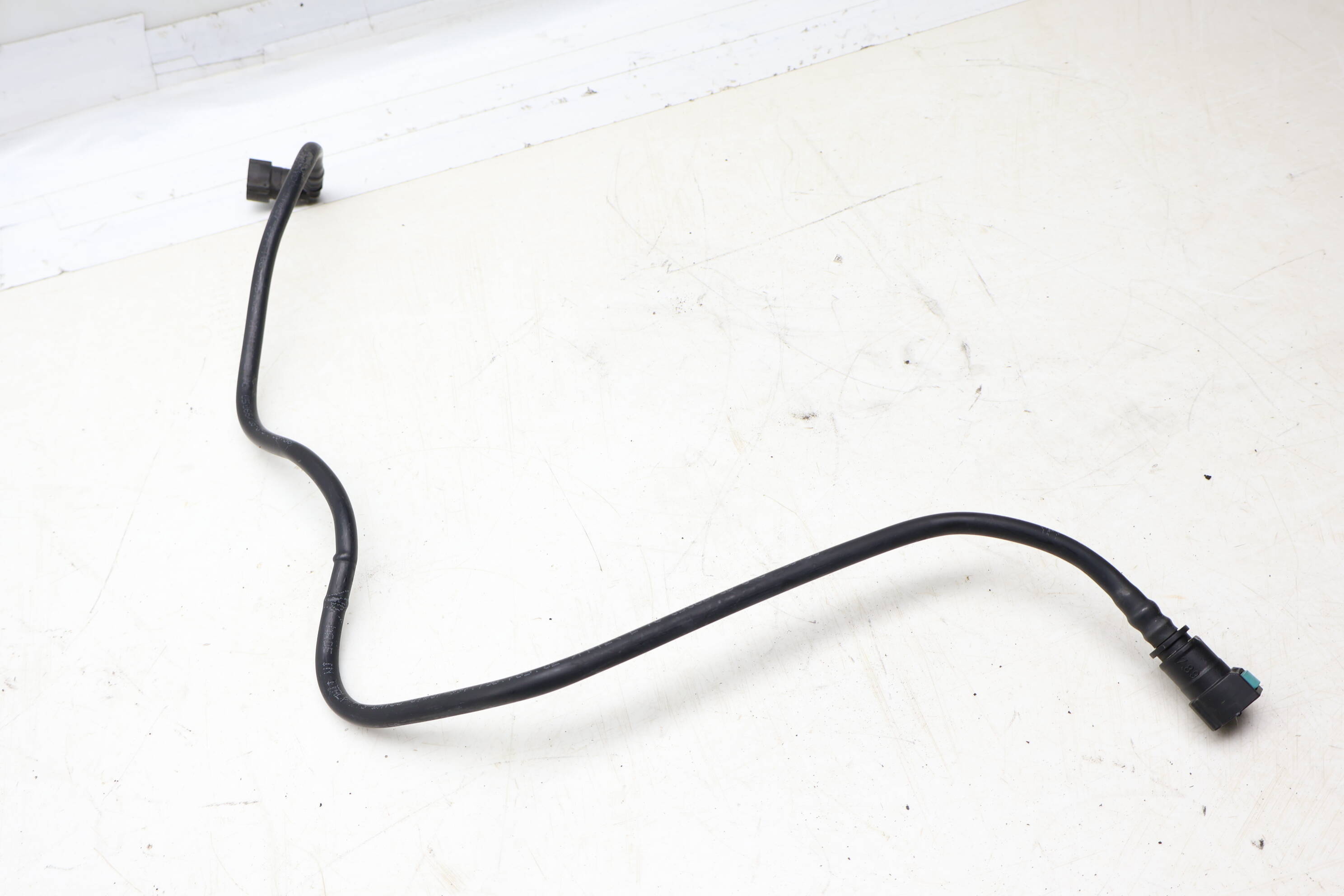 Coolant Vent Tube / Line / Hose 99710676502