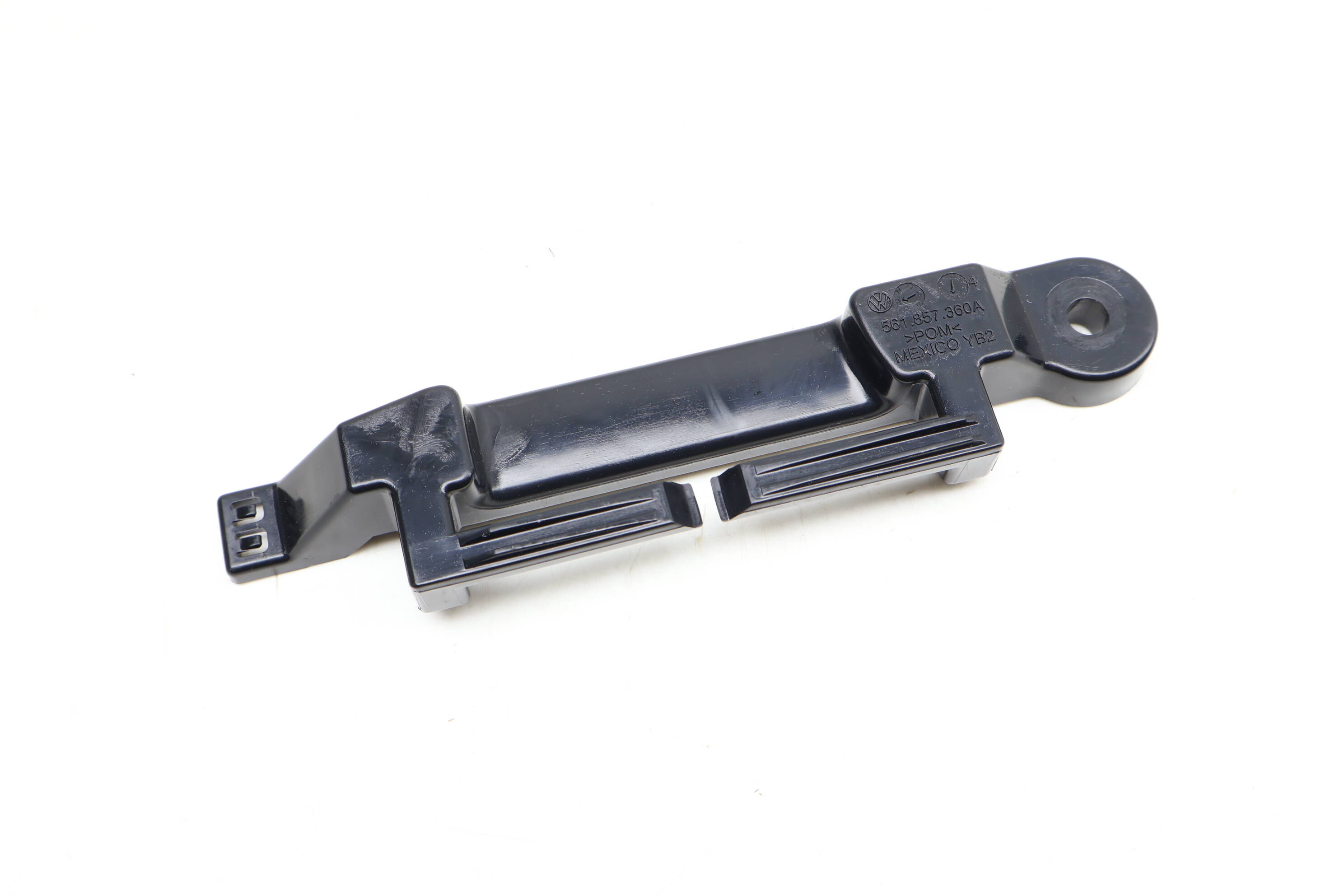 Center Seat Belt Guide 561857360A