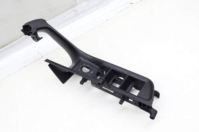 Door Window Switch Trim / Bezel 8V7959521A main product photo