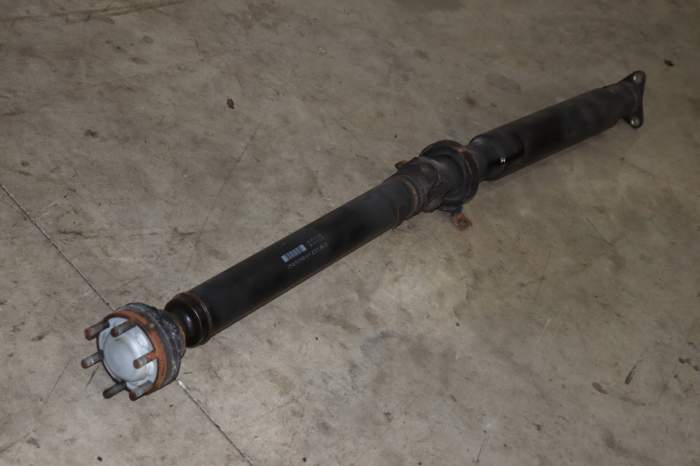 Driveshaft / Propeller Shaft 26107549298 main product photo
