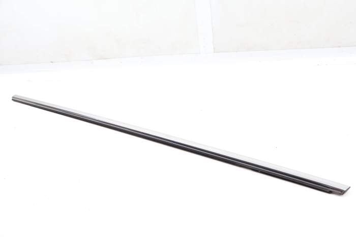 Door Window Slot Seal / Trim (Outer) 5NN837475A main product photo