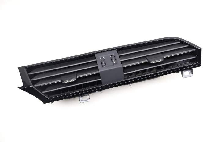 Center Dash Air Vent 83B820903 main product photo