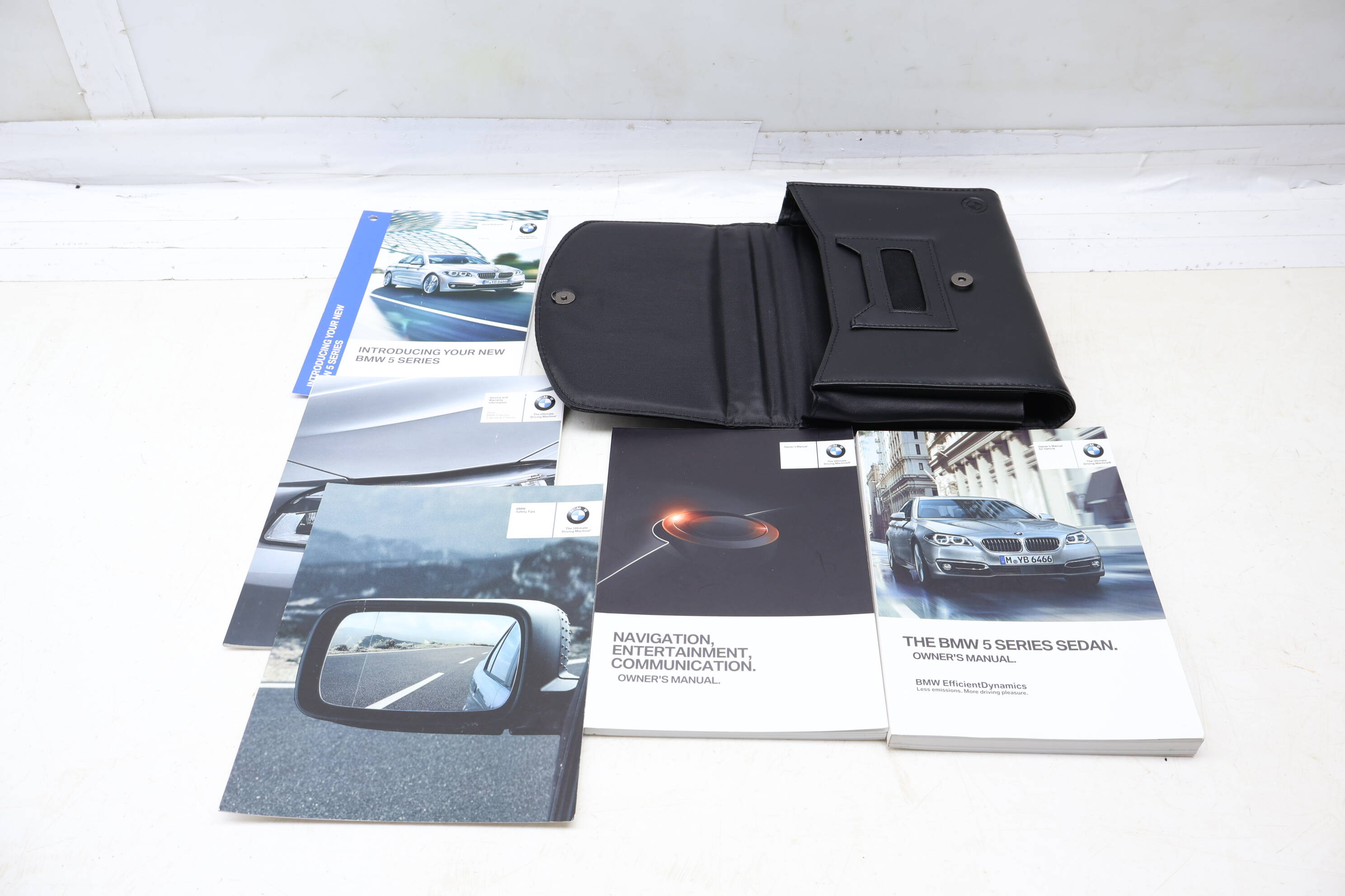 2016 Owners Manual 01402963640