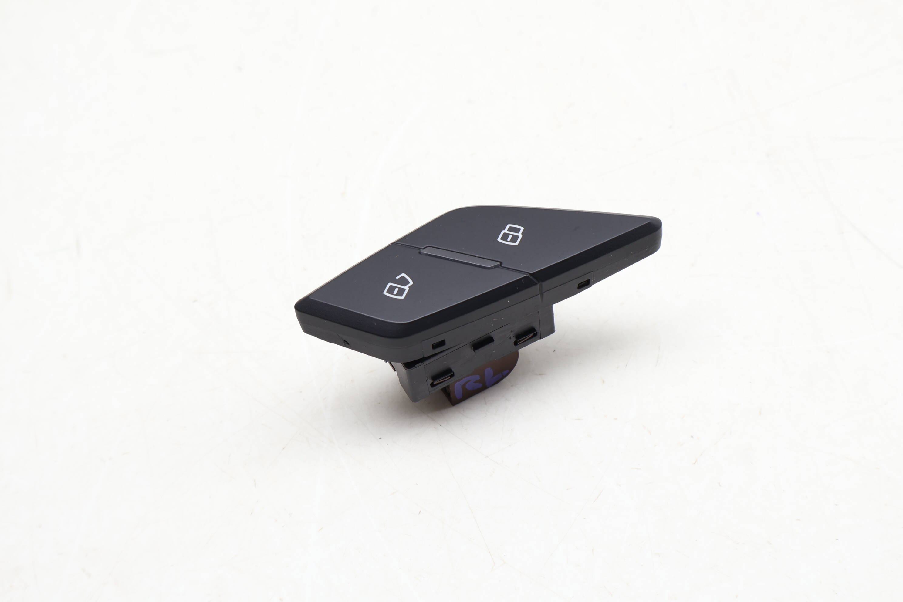 Door&#x20;Lock&#x20;&#x2F;&#x20;Unlock&#x20;Switch&#x20;4H0962107B