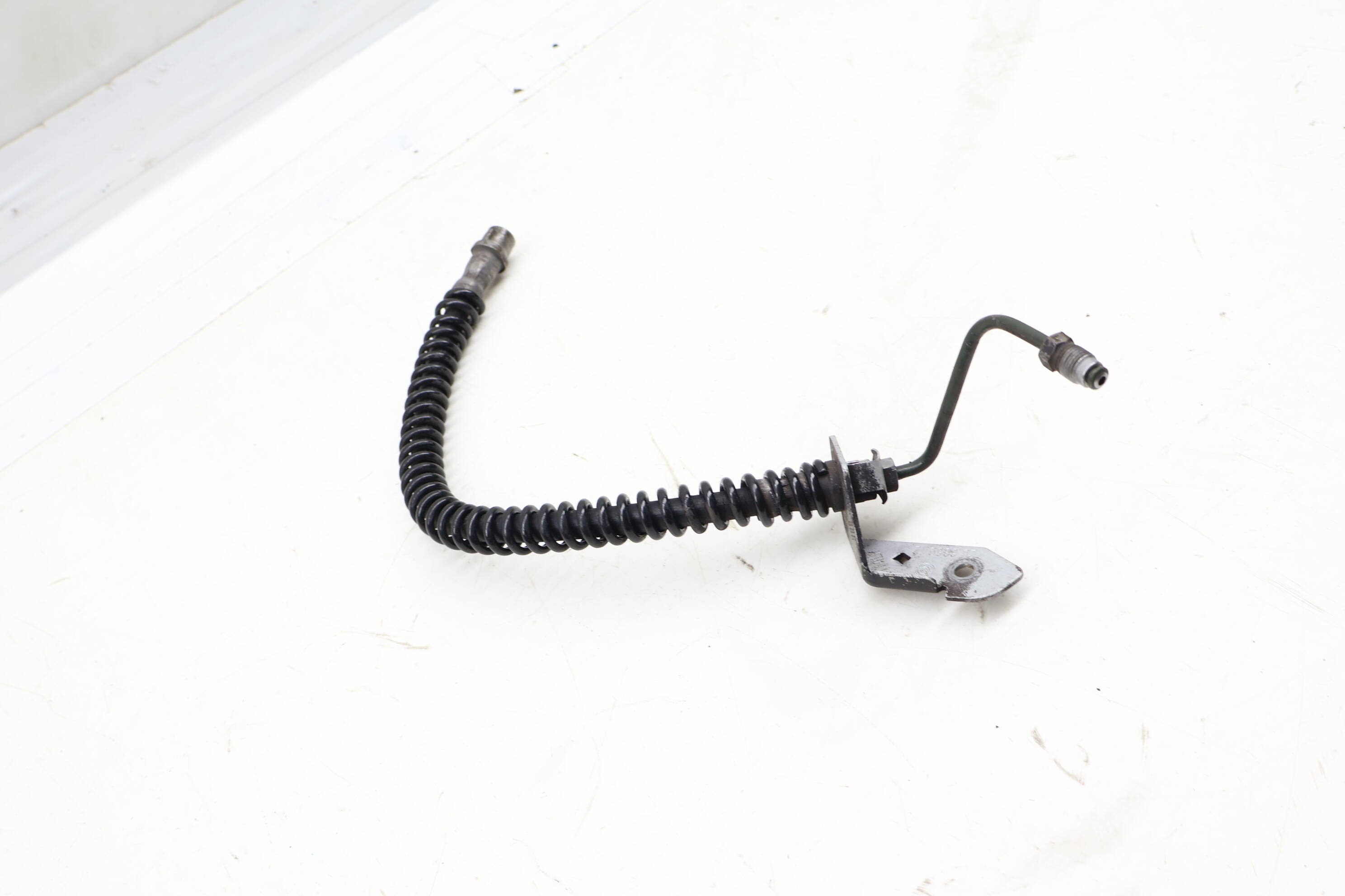 Brake Line / Hose / Pipe W/ Bracket 99635550106