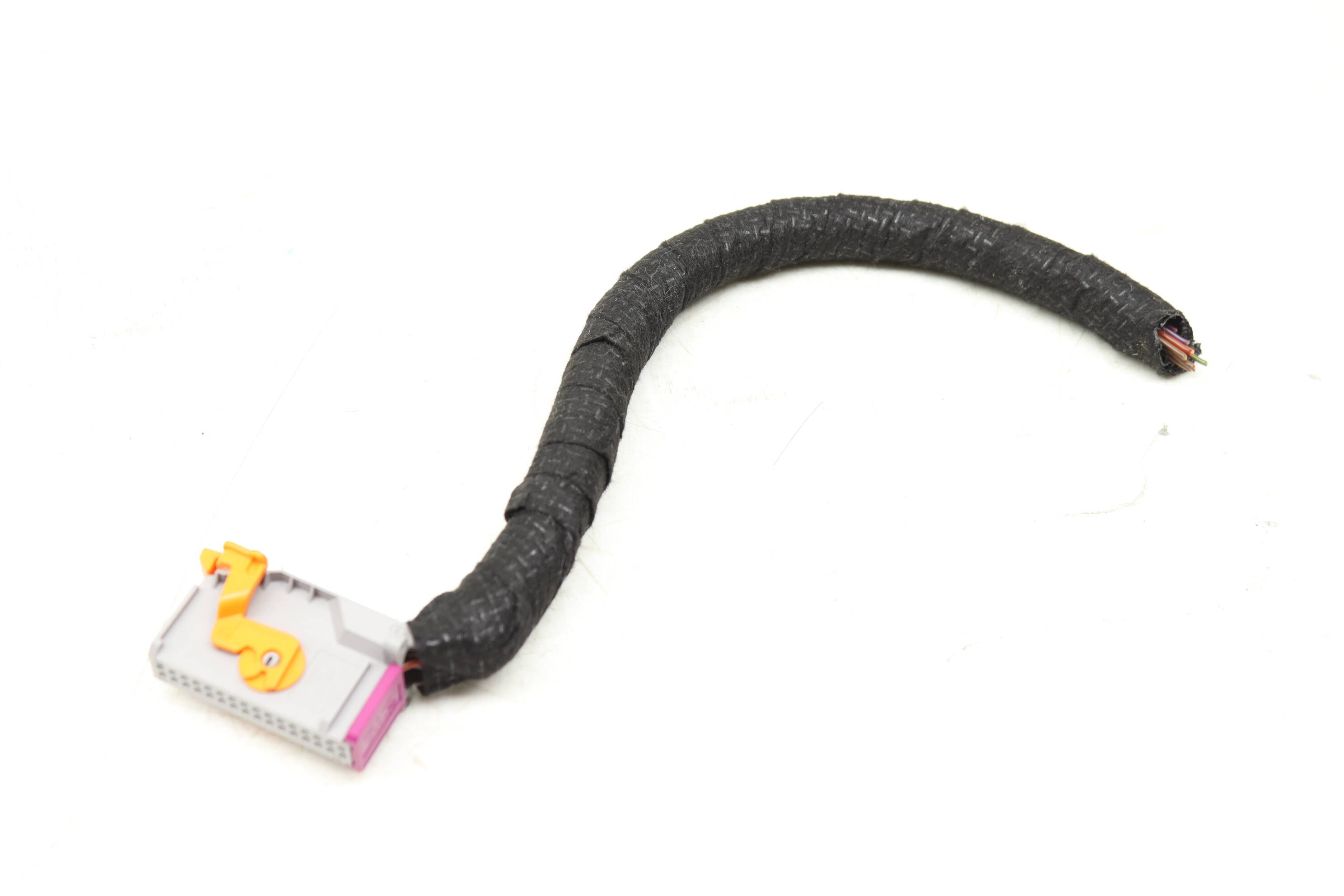 Instrument Cluster Wiring Harness Connector / Pigtail