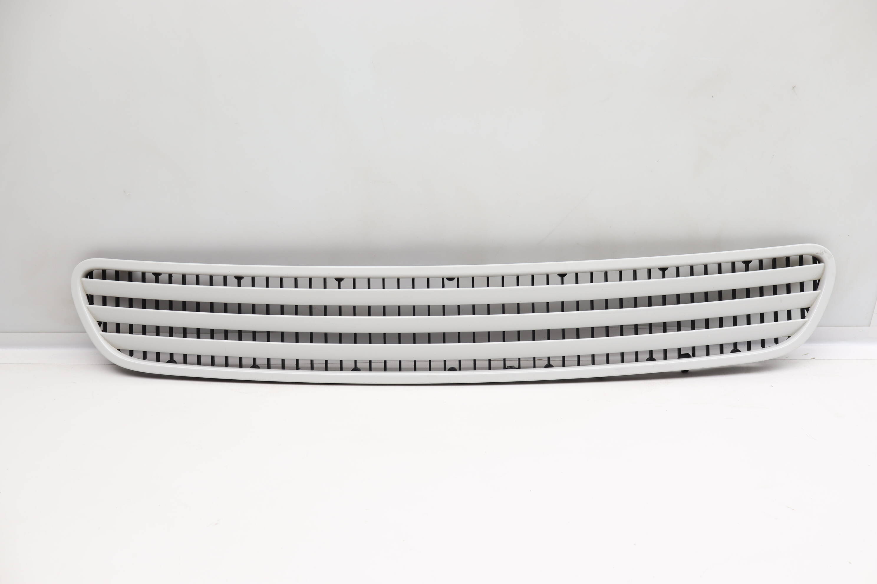 Upper&#x20;Hood&#x20;Air&#x20;Vent&#x20;&#x2F;&#x20;Grille&#x20;51138223238