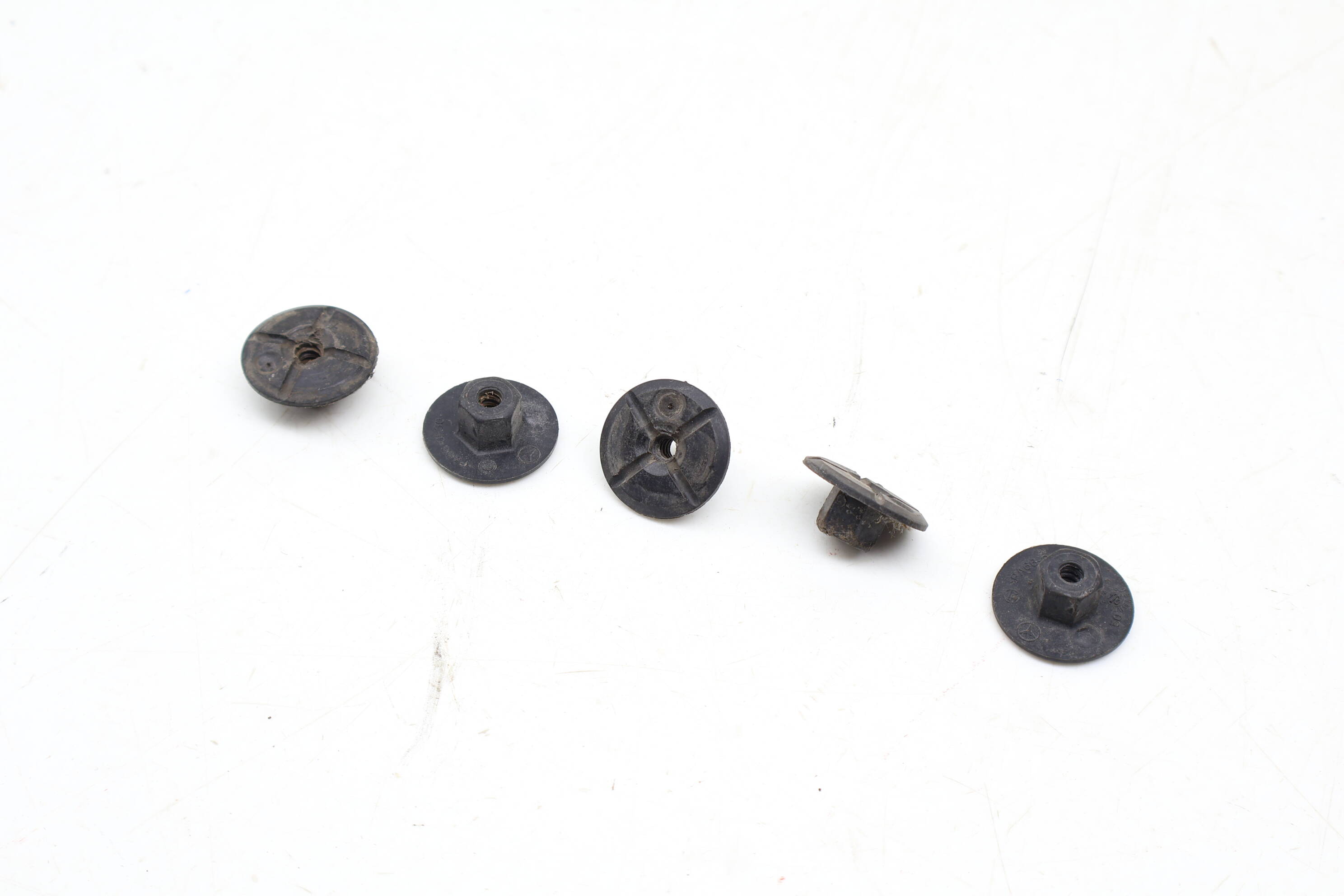 Plastic Nut / Fastener Set (5) 2019900050