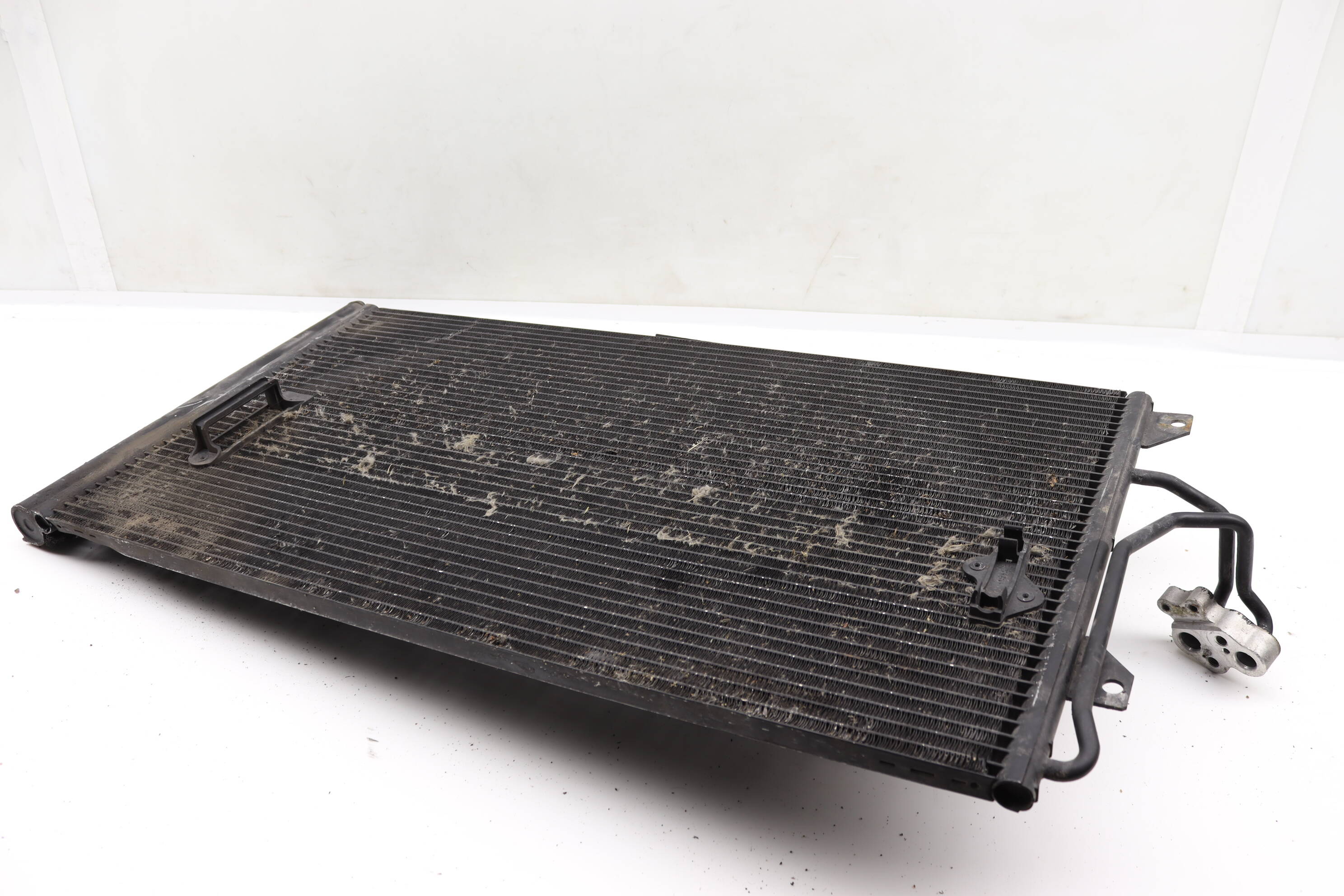 Ac Condenser 4L0260401A 95557311105