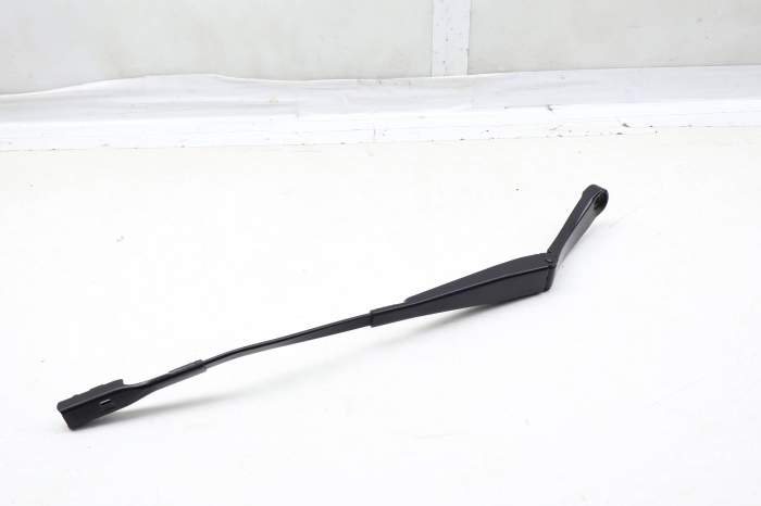 Windshield Wiper Arm 8V1955407A main product photo