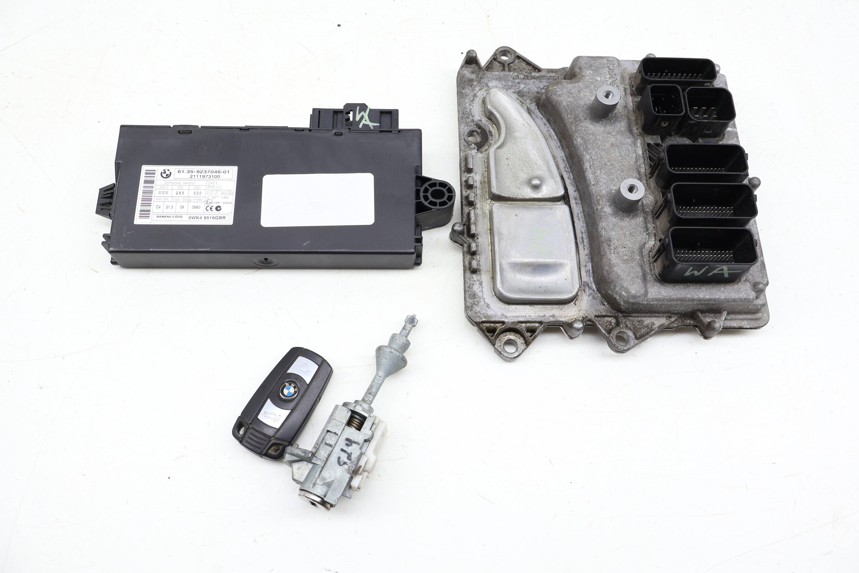 Ecu Dme / Cas3 Theft Locking Module / Lock Cylinder W/ Key 12147629609
