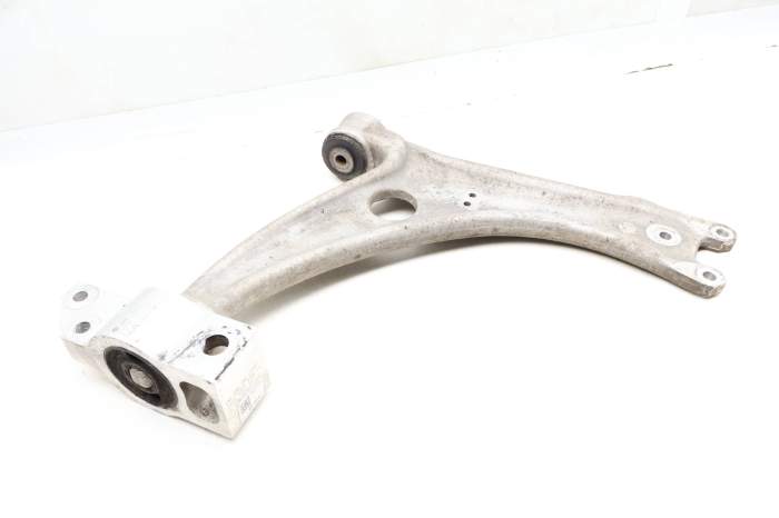 Lower Control Arm 3C0407151H main product photo