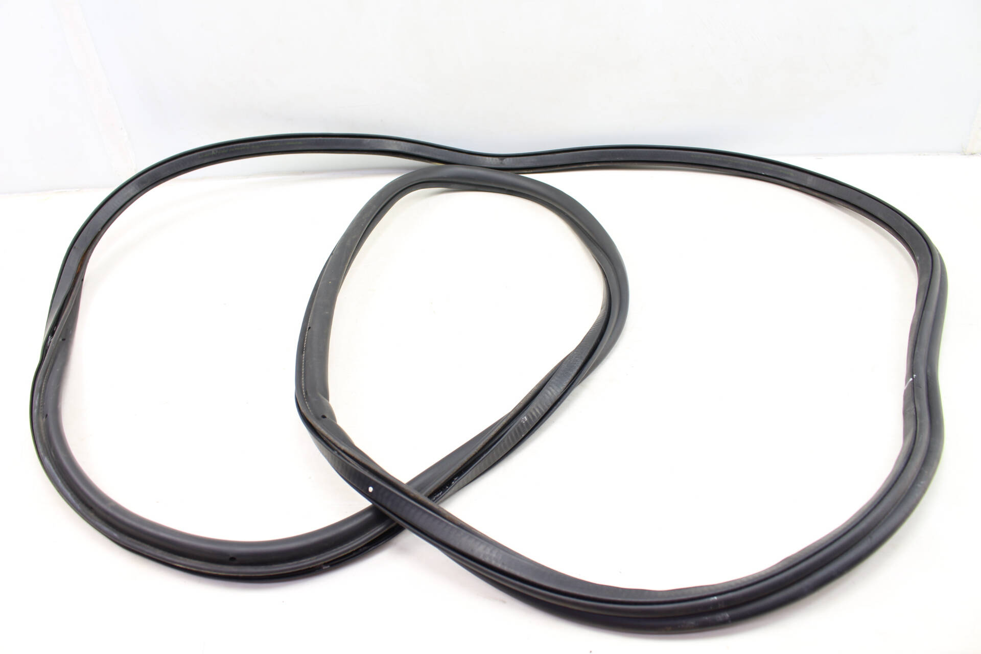 Trunk Hatch Weather Stripping / Seal 4L0827705D