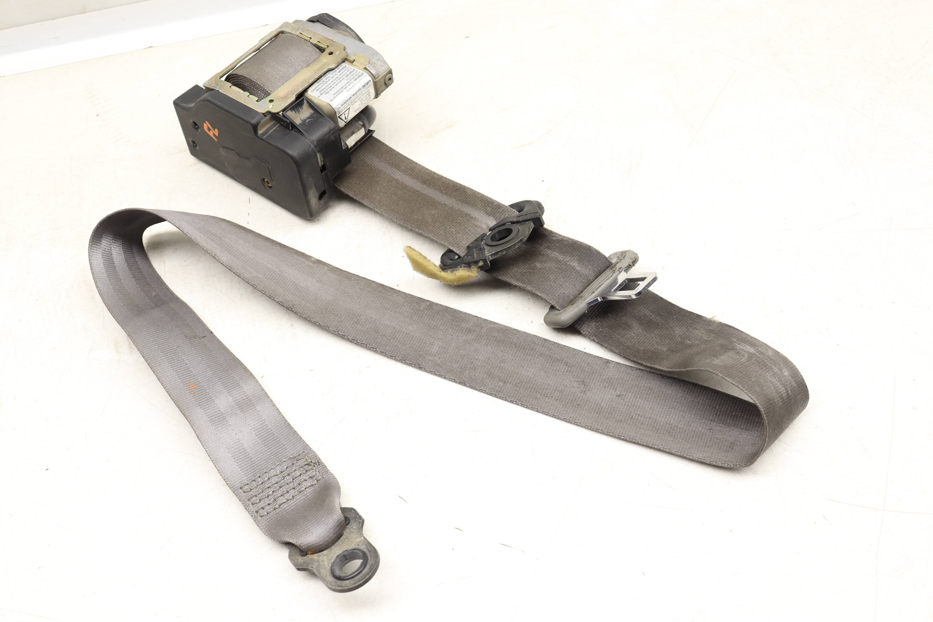 Seatbelt / Seat Belt Retractor 7D0857805H