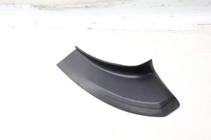 Tail Light Rain Channel Cover / Trim 4F5853268E main product photo