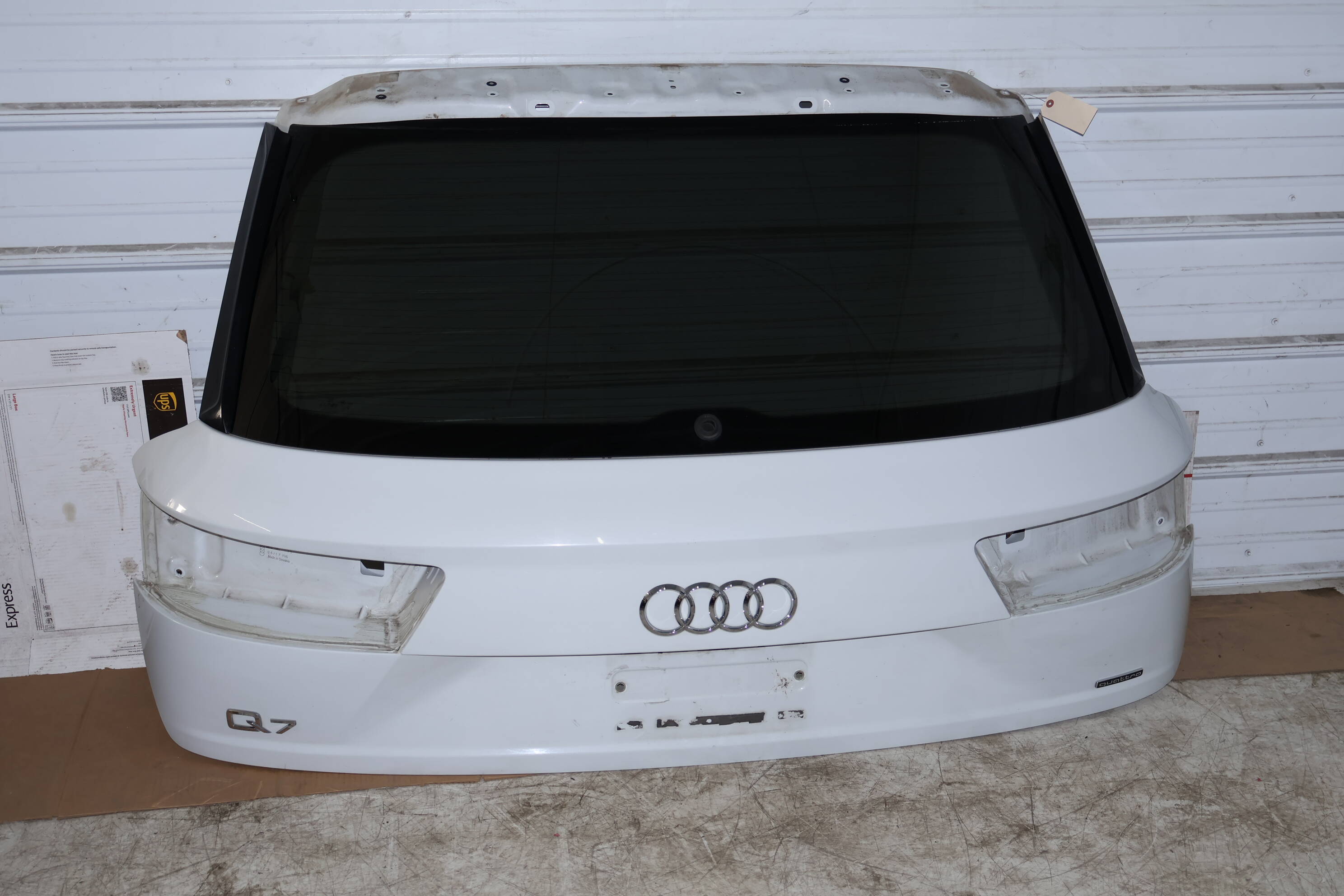 Hatch / Trunk Deck Lid 4M0827025D