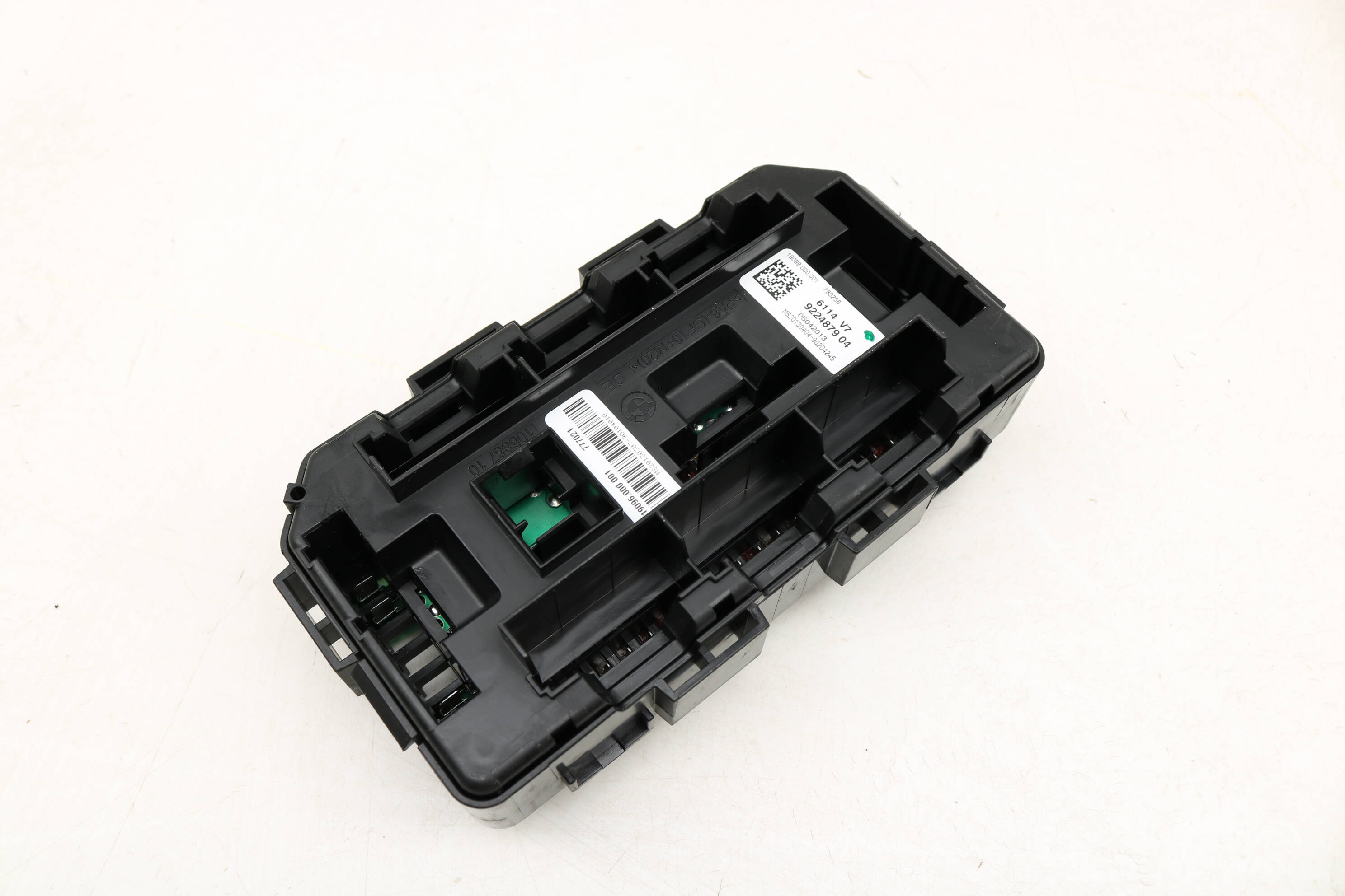 BMW Front Power Distribution / Fuse Box 61149224879 