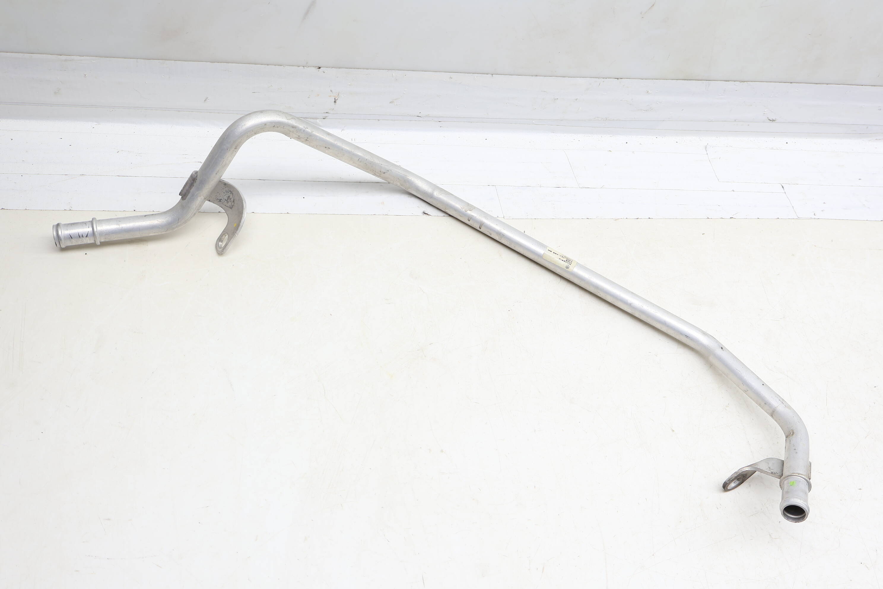 Coolant Pipe / Tube / Line 4M0121485BR