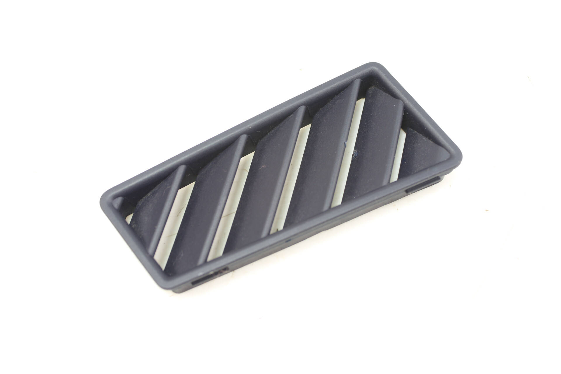 Upper Dash Defrost Air Vent 8E0819793A