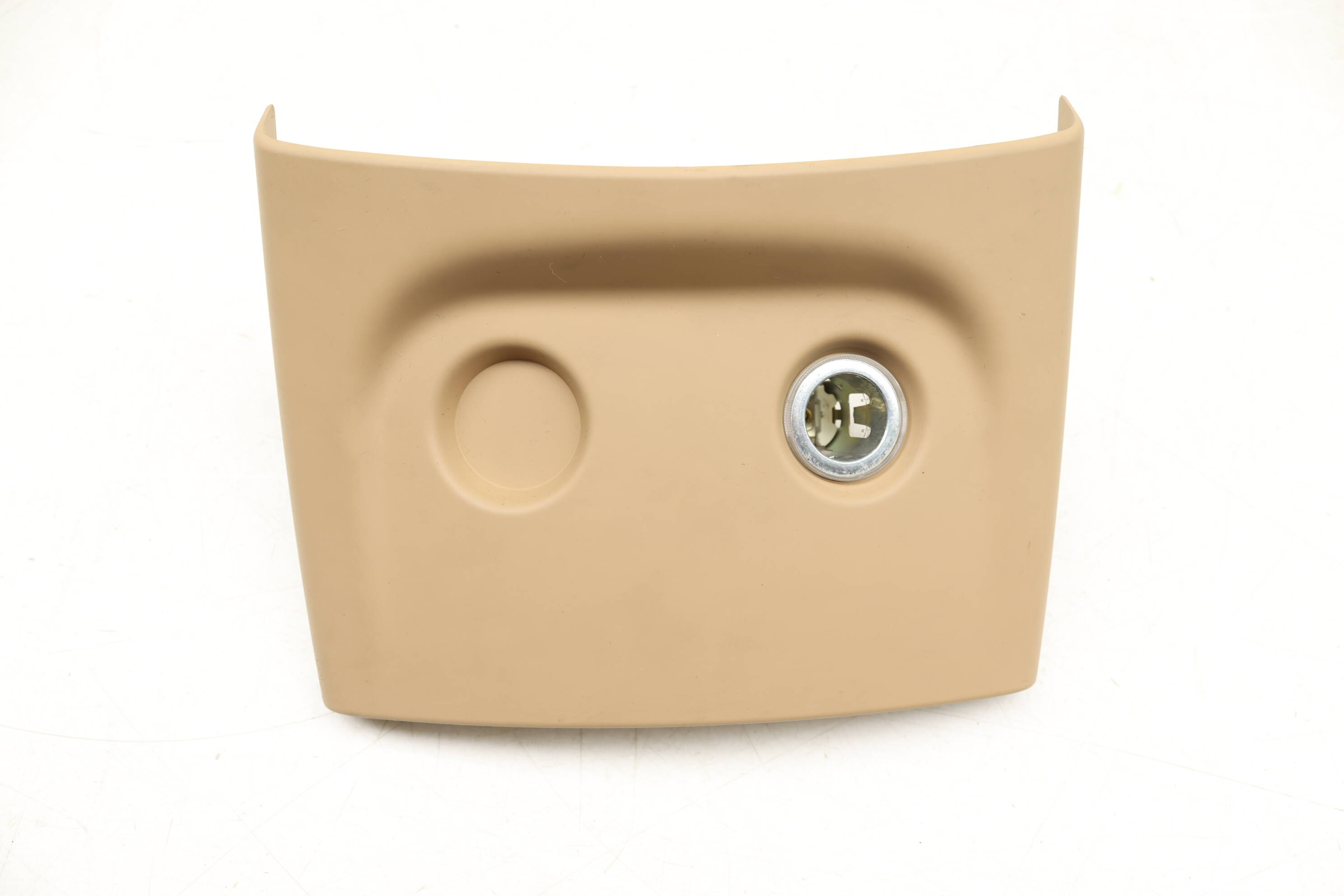 Center Console Trim / Power Outlet 7P5863440B 95855344002