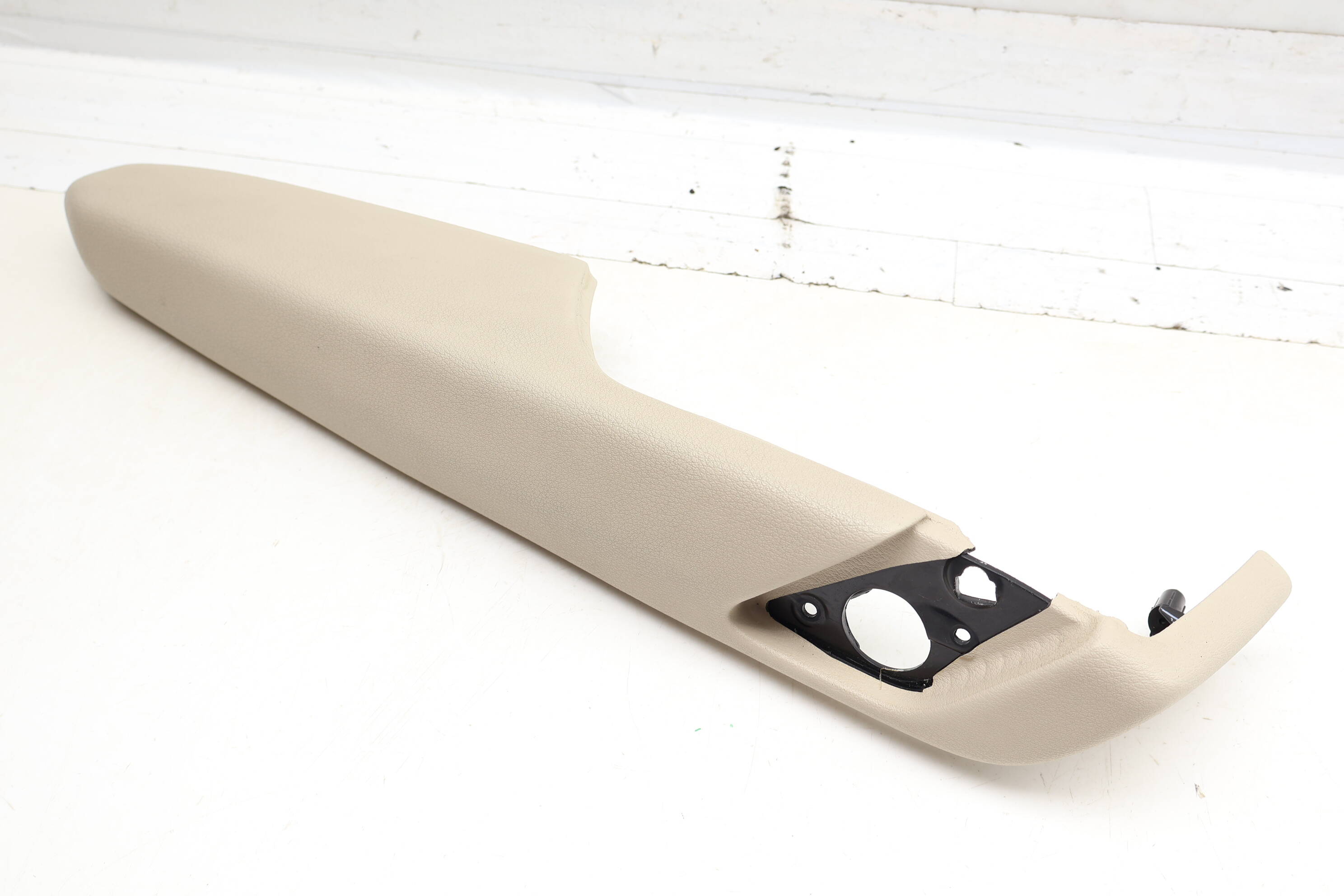 Door Panel Armrest / Arm Rest 80A867173