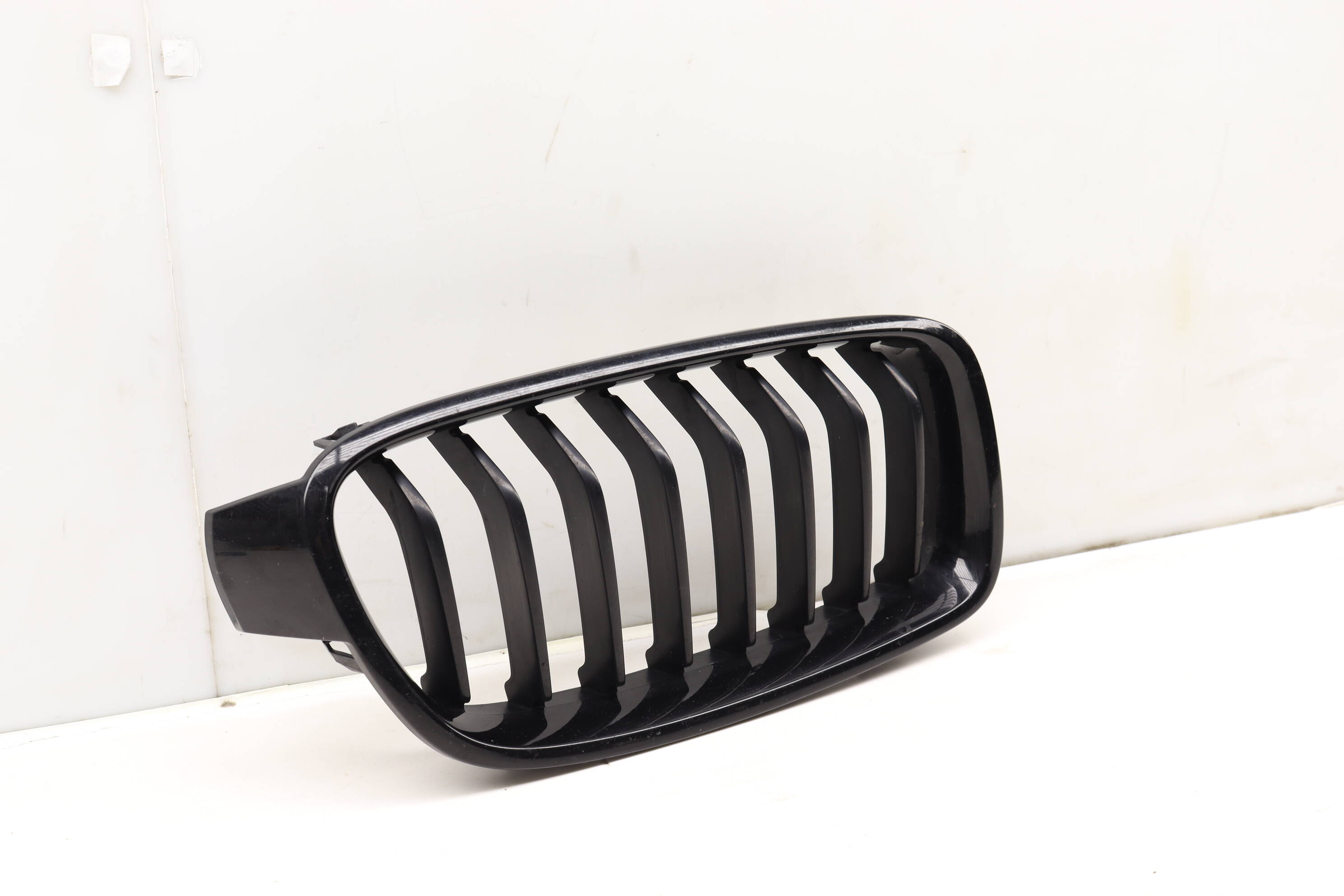 Hood / Kidney Grille 51137255412