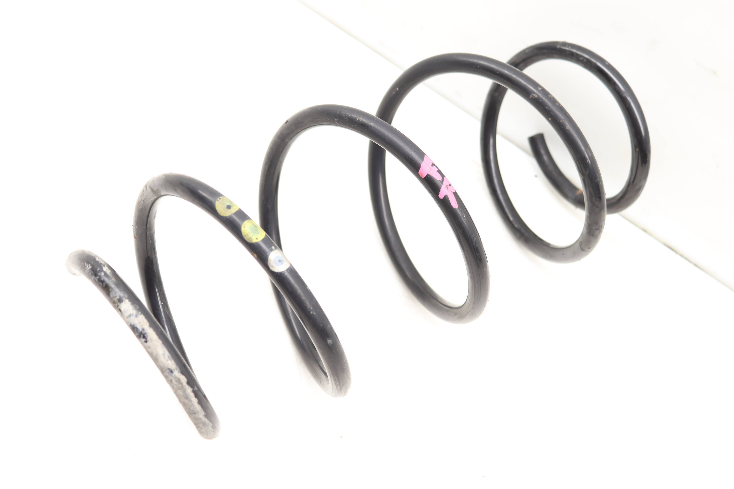 Coil Spring 2043212204