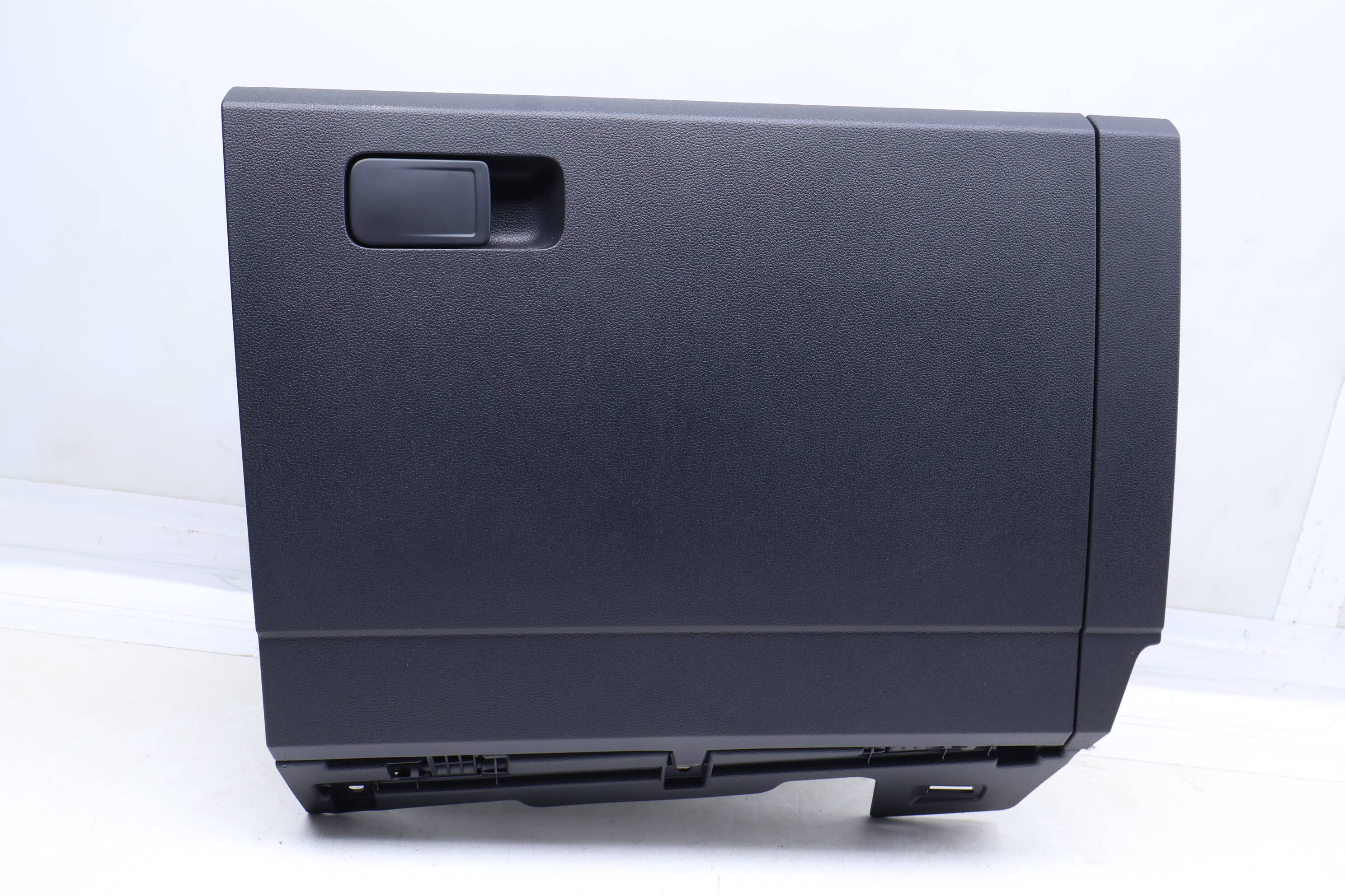 Glove Box / Compartment 17B857097