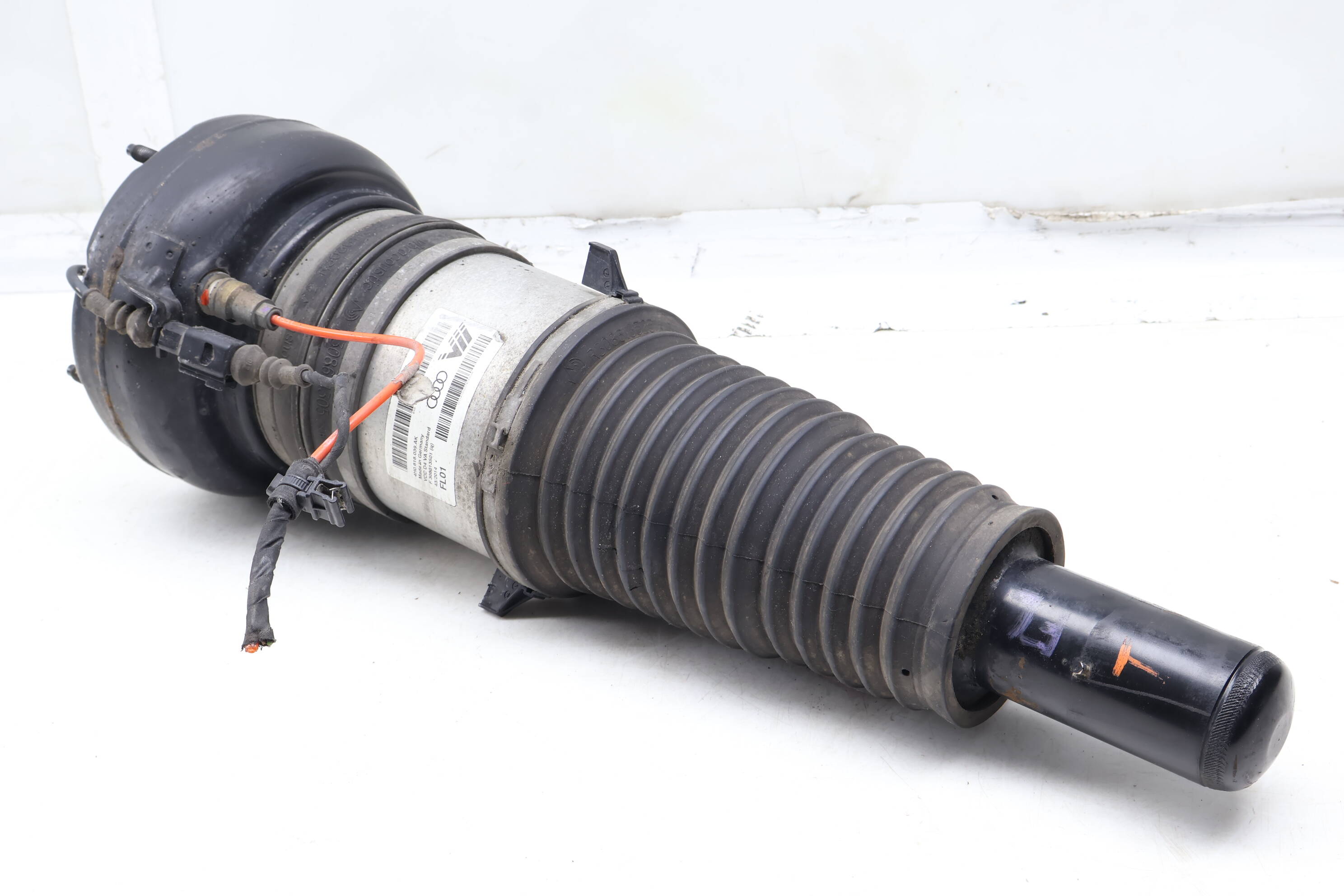 Air Shock / Strut Assembly 4H0616039AK