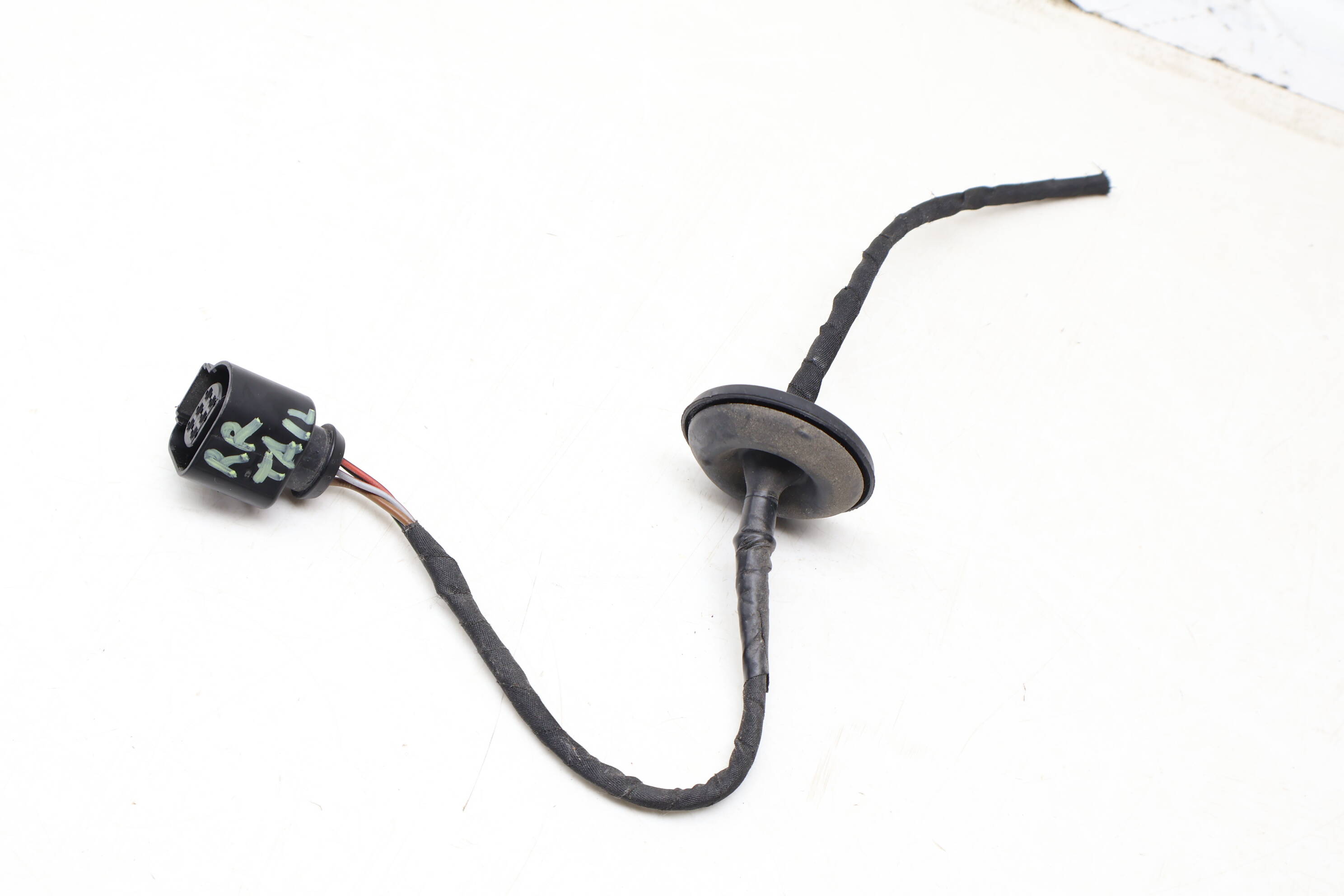 6-Pin Tail Light Wiring Harness Connector / Pigtail 4H0973713G