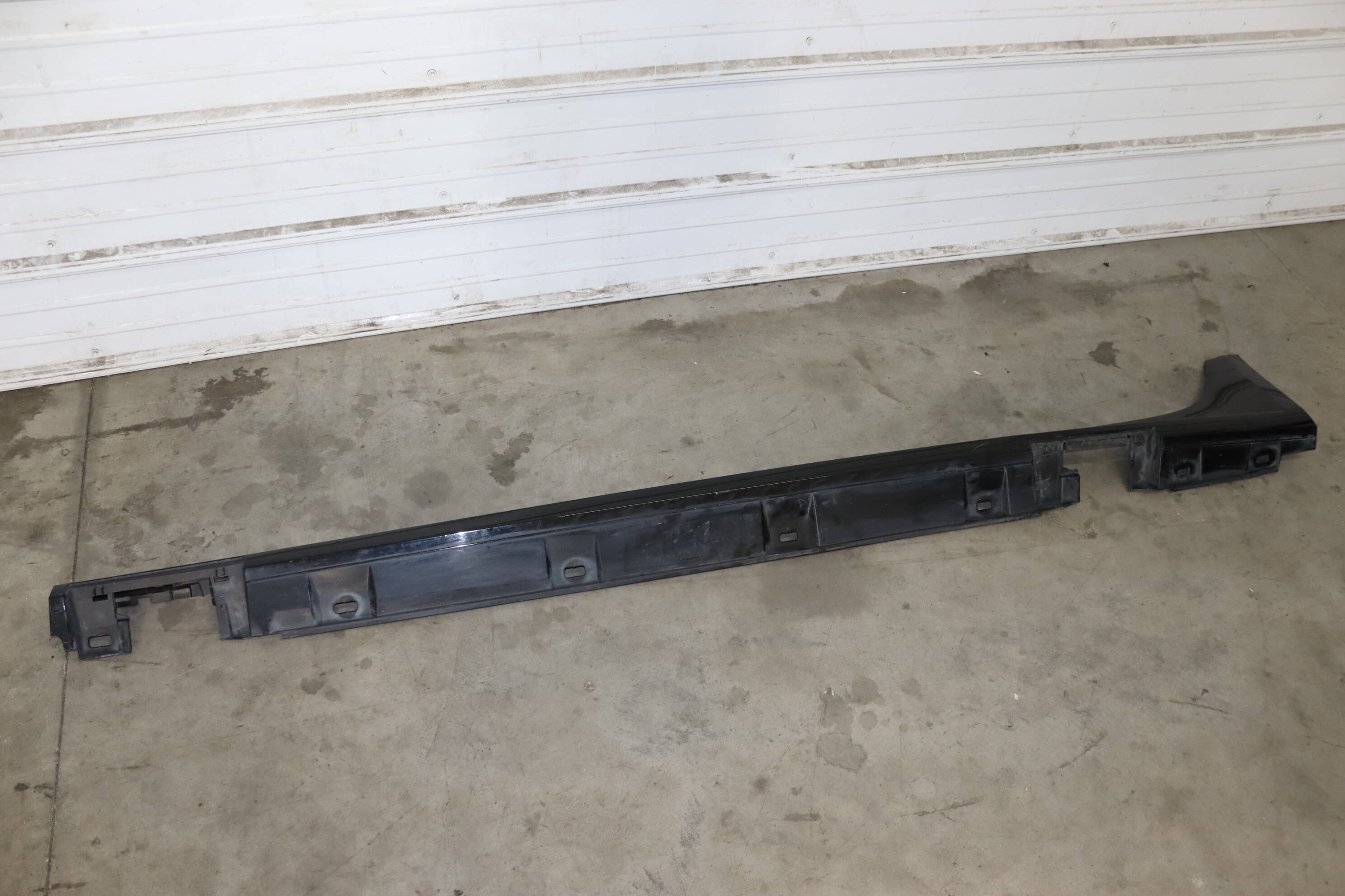 Side Skirt / Rocker Panel 4G0853859H