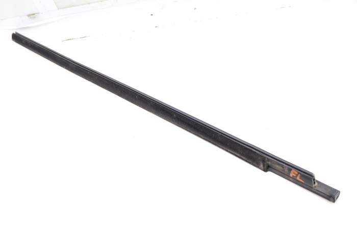 Door / Window Slot Seal (Outer) 51333330177 main product photo