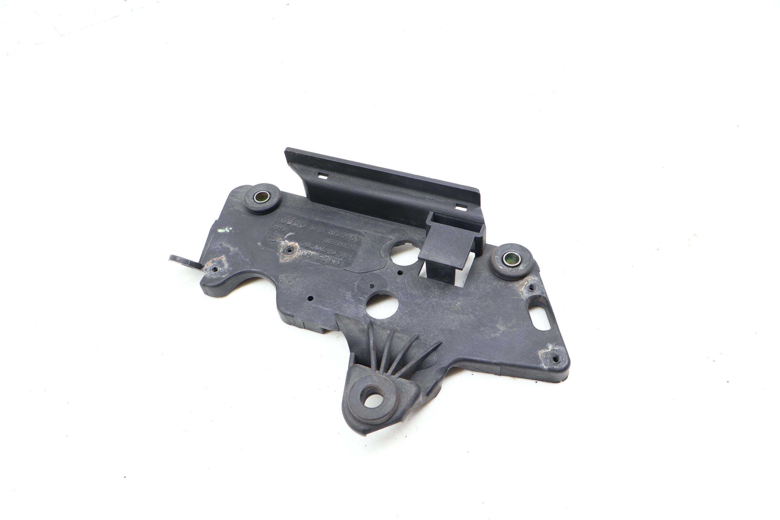 Vacuum Solenoid Retaining Plate 078133365B