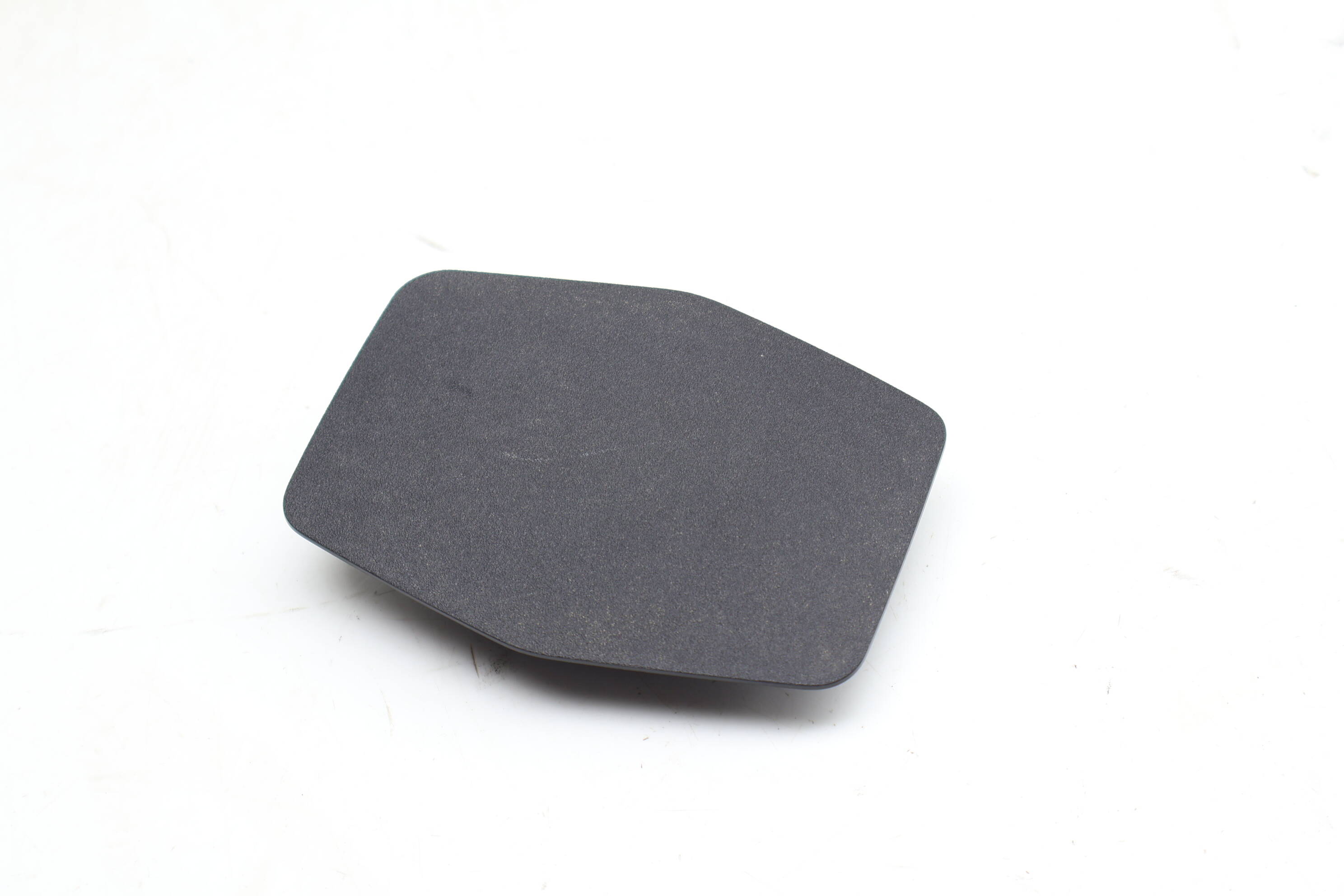 Windshield Cowl / Rain Tray Cover / Cap 8Y0819915