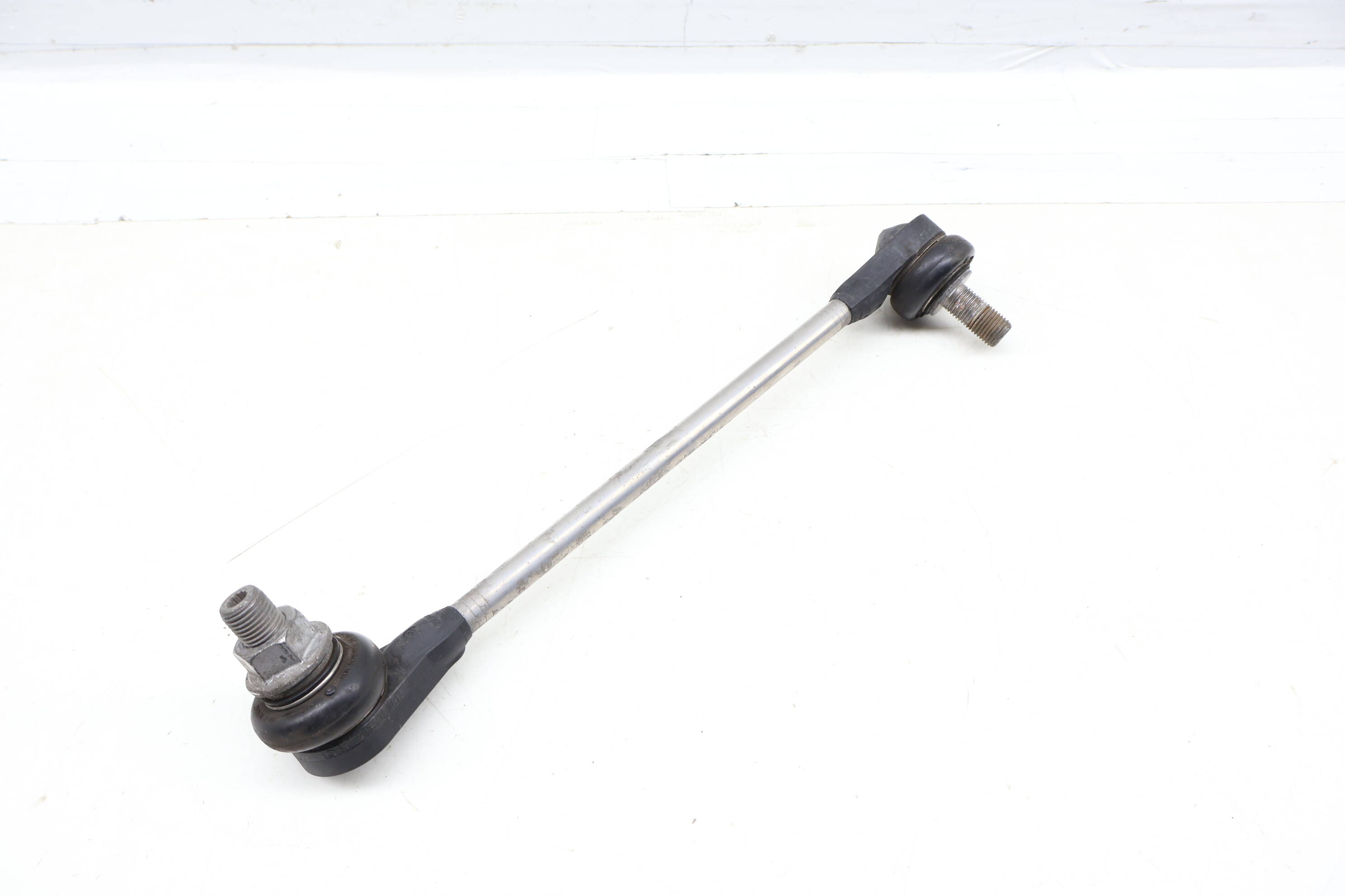 Stabilizer / Sway Bar End Link 1EA411315C