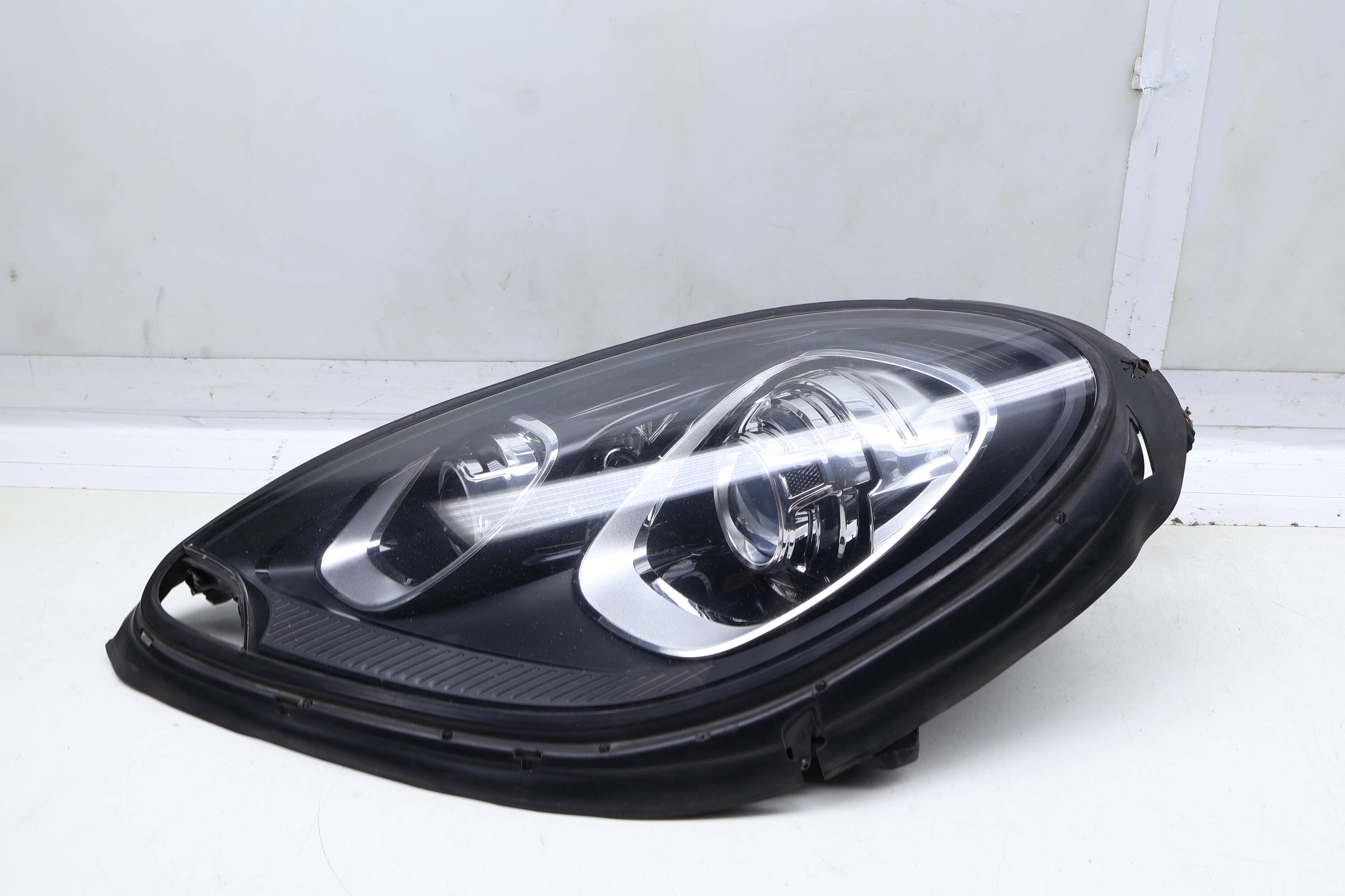 Hid Xenon Headlight / Headlamp 95B941031CS