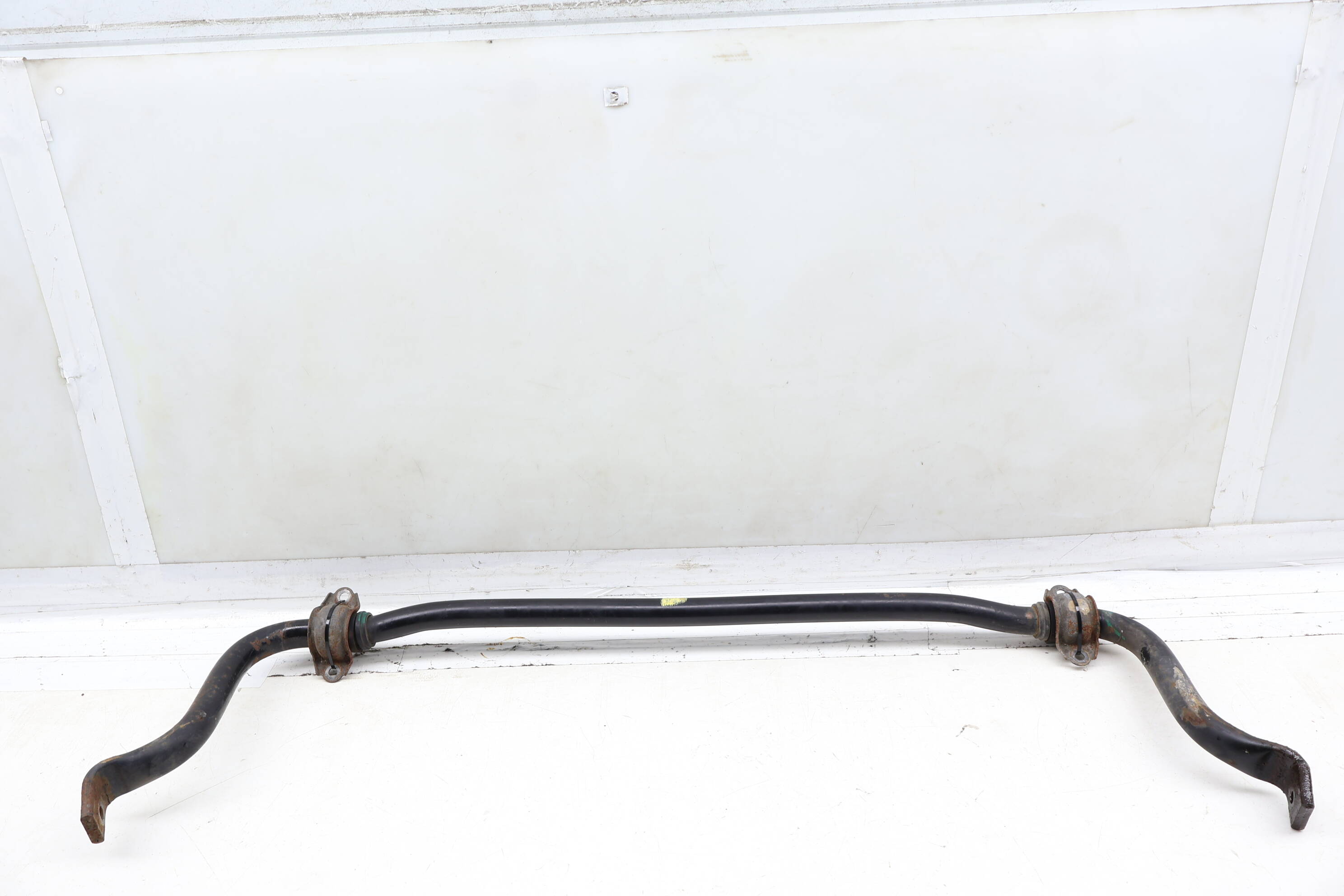Stabilizer / Sway Bar 8D0411309M