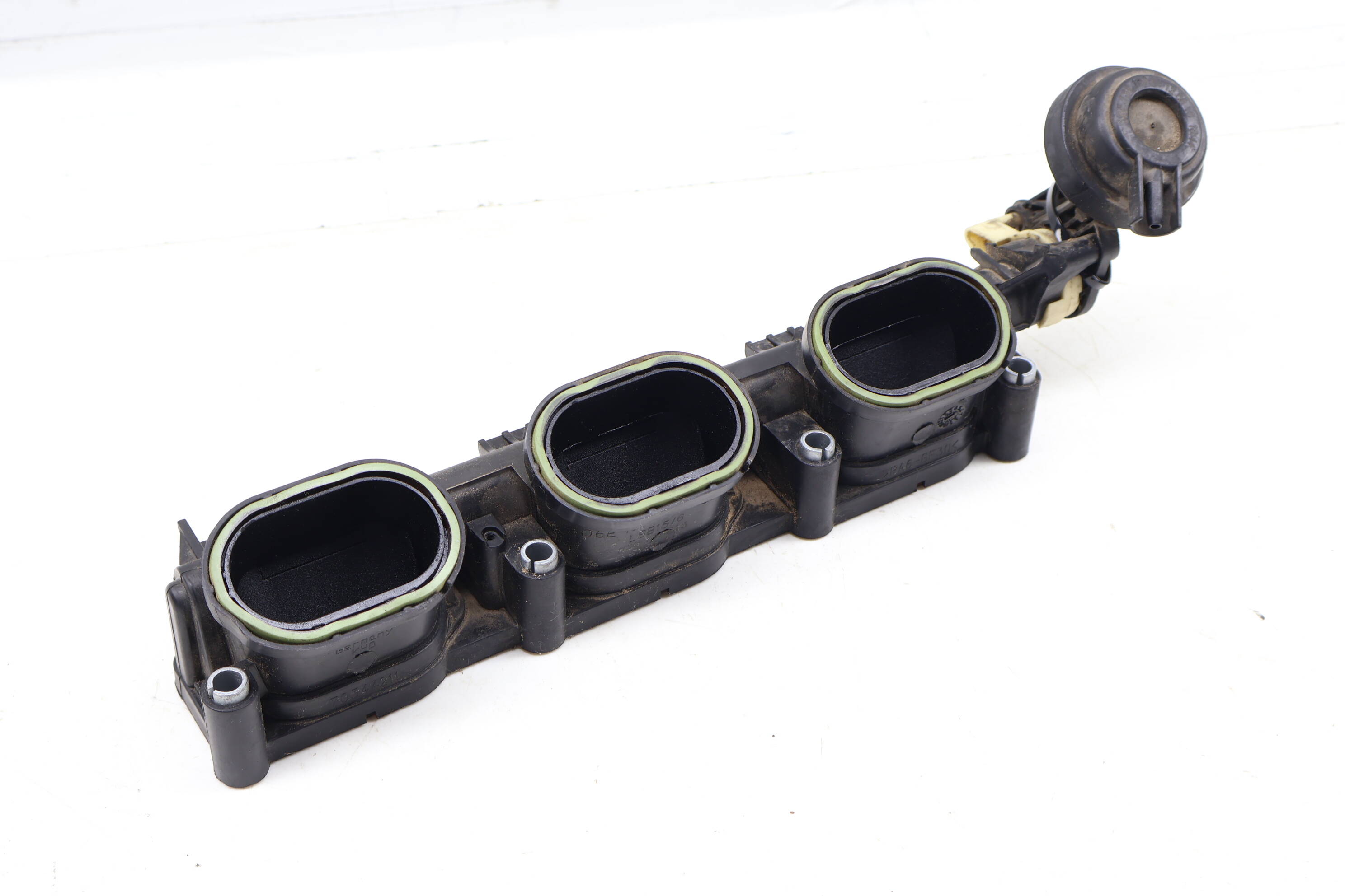 Lower Intake Manifold Air Distribution Housing 06E133110AS