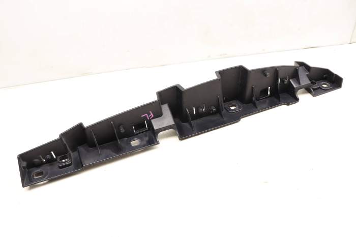 Fender Retaining Bracket 51657299183 main product photo