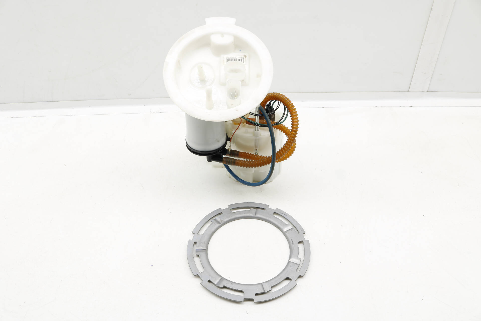 In-Tank&#x20;Fuel&#x20;Pump&#x20;16117243975