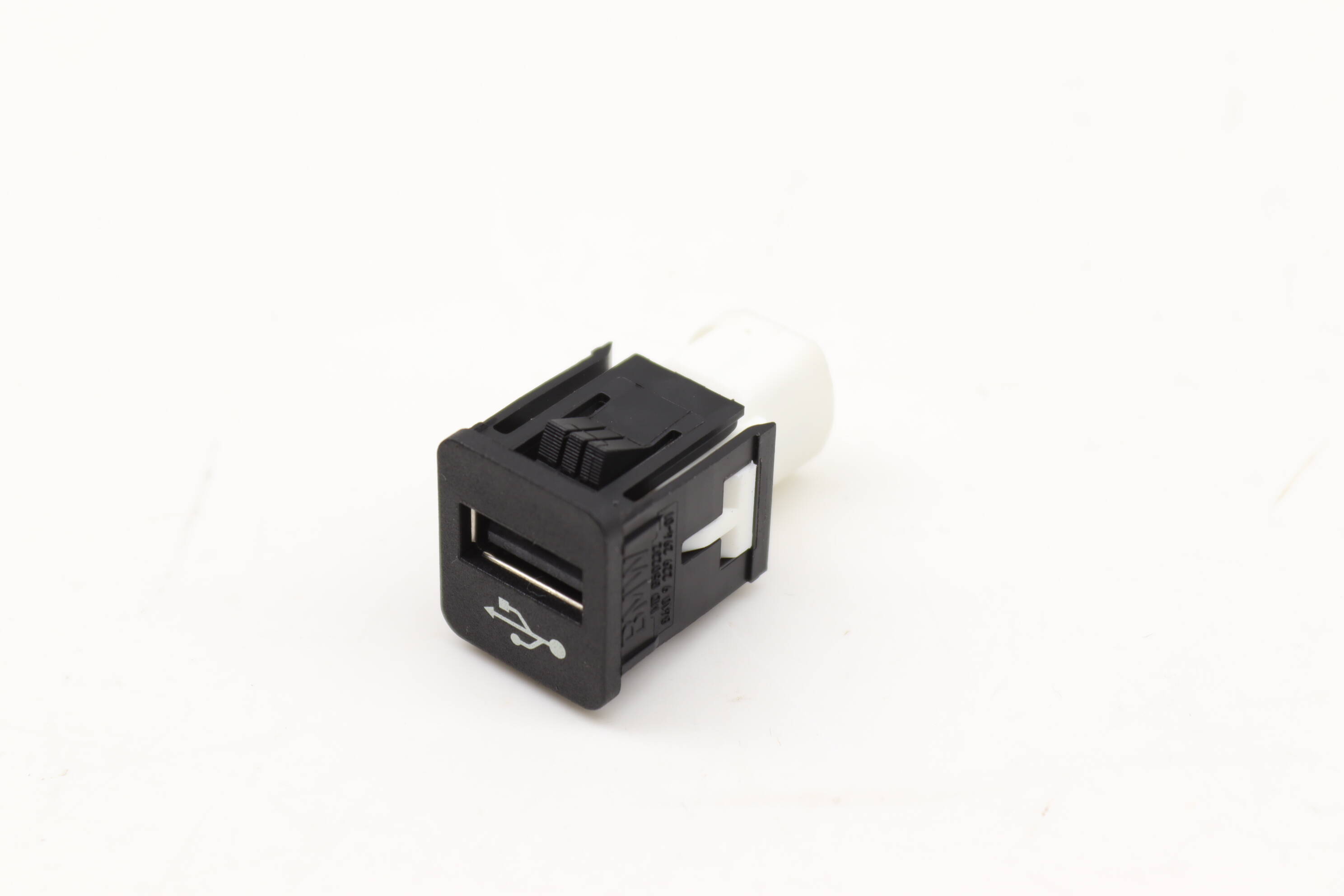 Usb&#x20;Socket&#x20;&#x2F;&#x20;Port&#x20;84109229294