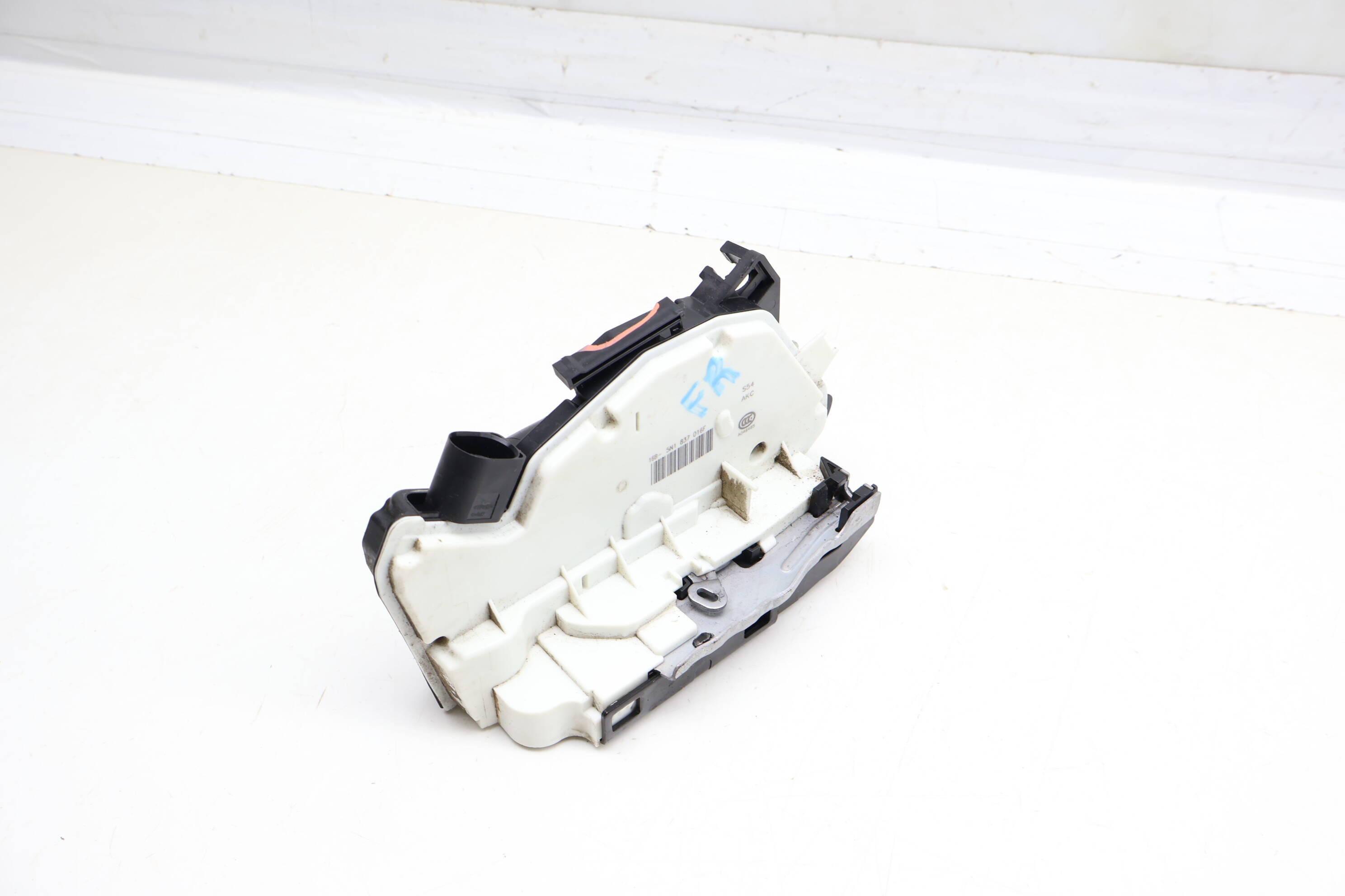 Door Latch / Lock Actuator 5N1837016F