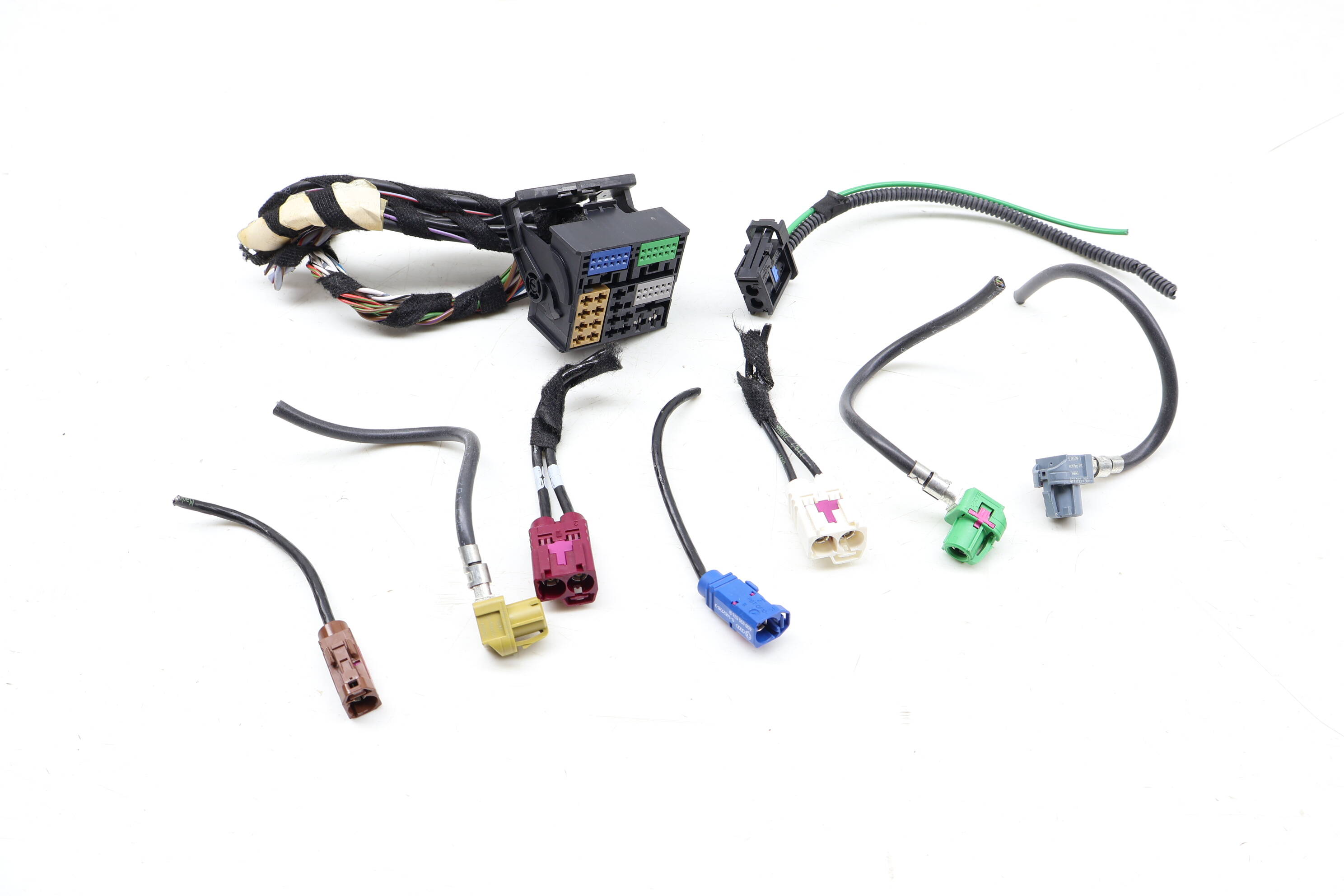 Mmi / Multimedia Mib Center Unit Wiring Connector / Pigtail Set