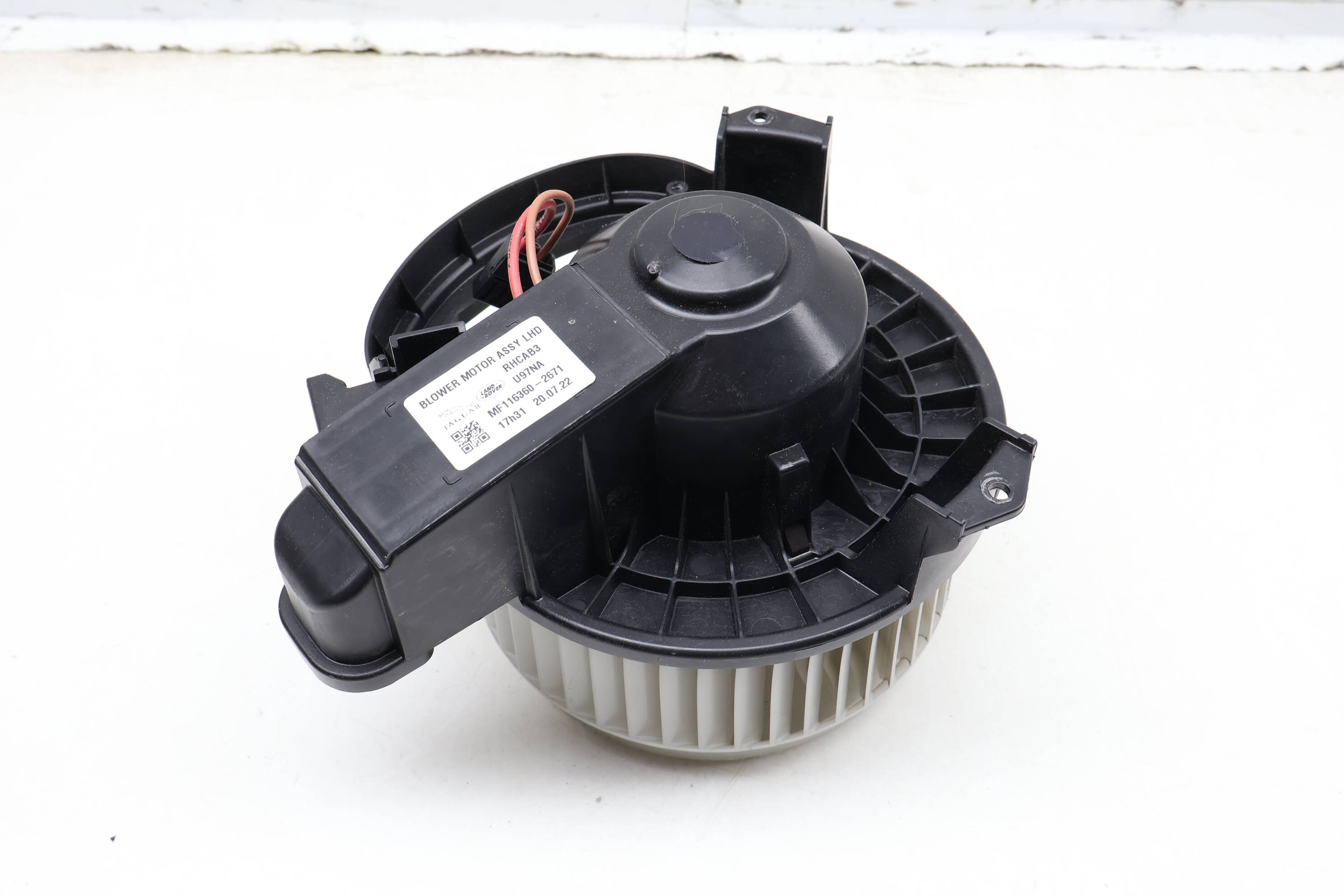 Blower Motor / Fan LR082160